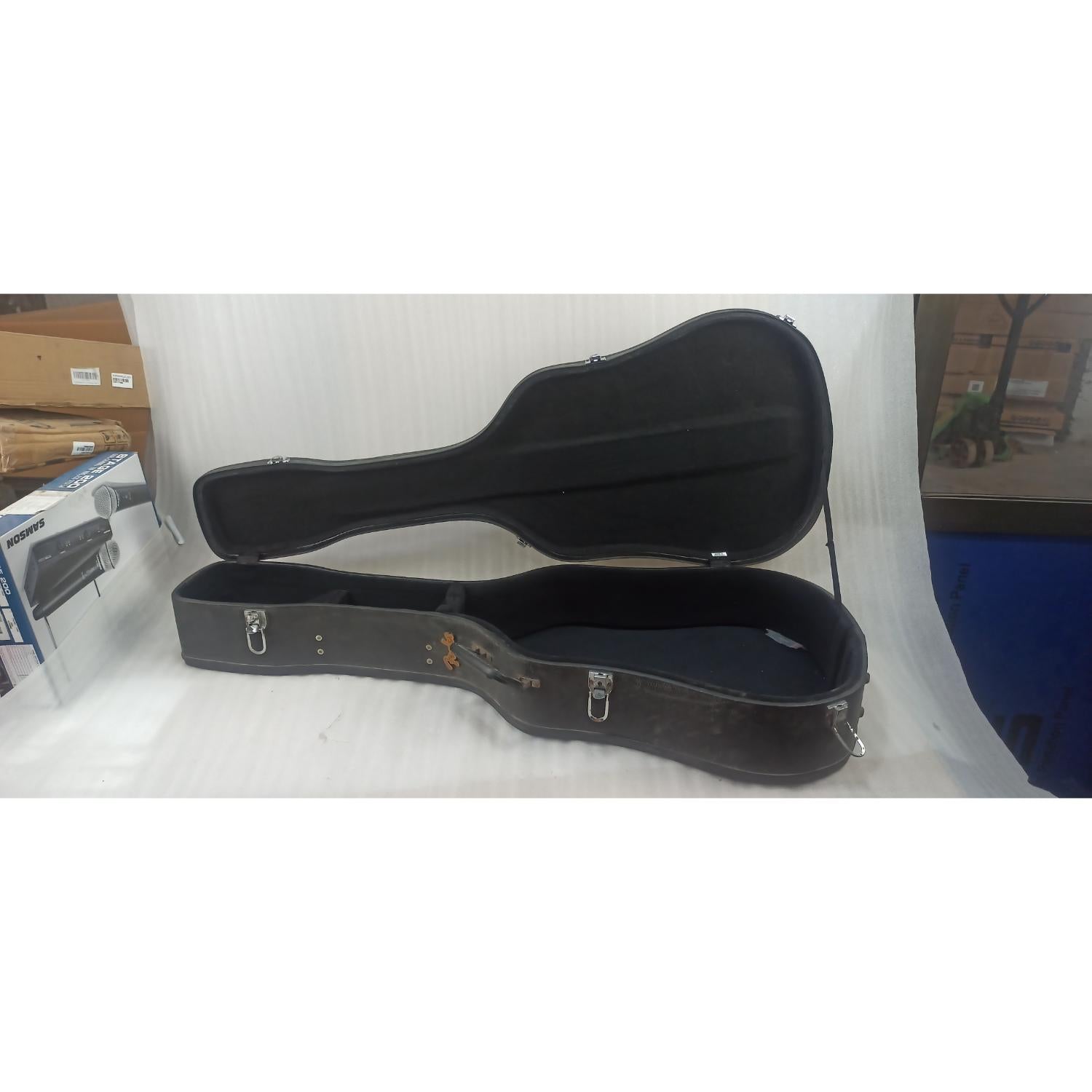 Fender CD-140SCE Electro-Acoustic Guitar with Case - Open Box B Stock