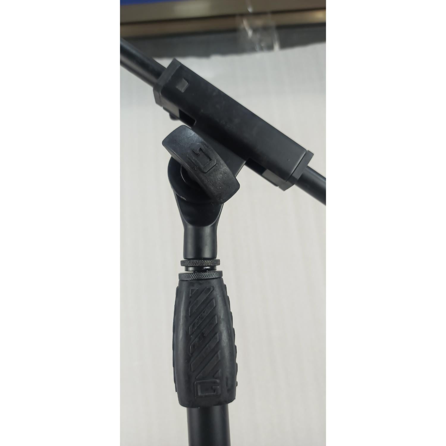 Gator Frameworks GFW-MIC-2010 Tripod Mic Stand with Standard Twist Clutch and Single Section Boom - Open Box B Stock