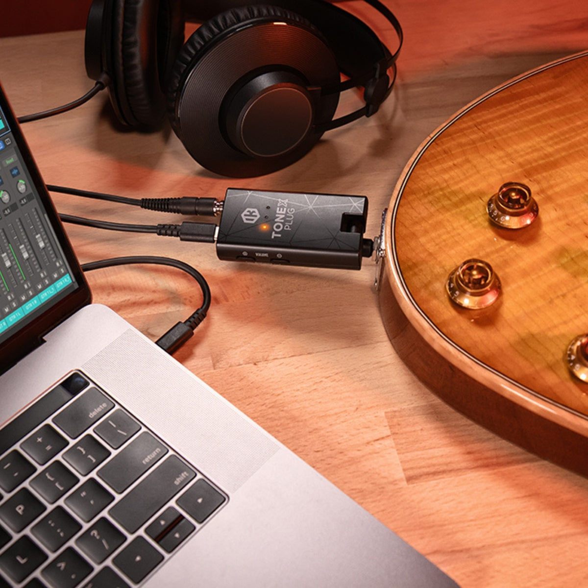 IK Multimedia TONEX Plug Guitar & Bass Headphone Amplifier