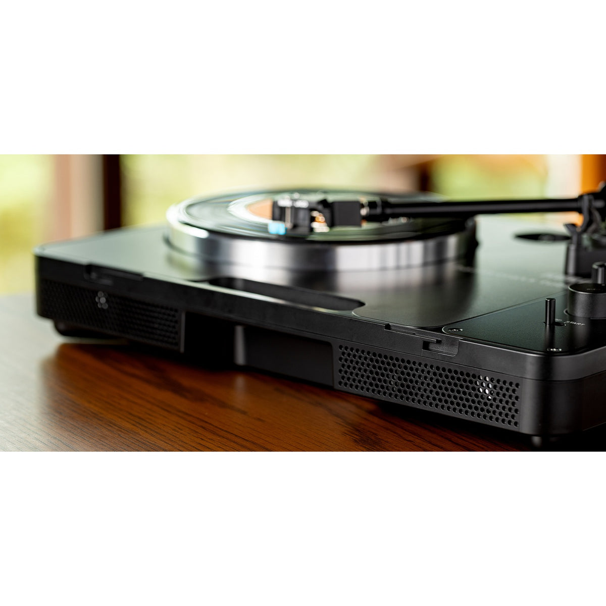 Korg HandyTraxx Tube Digital Recording Record Player