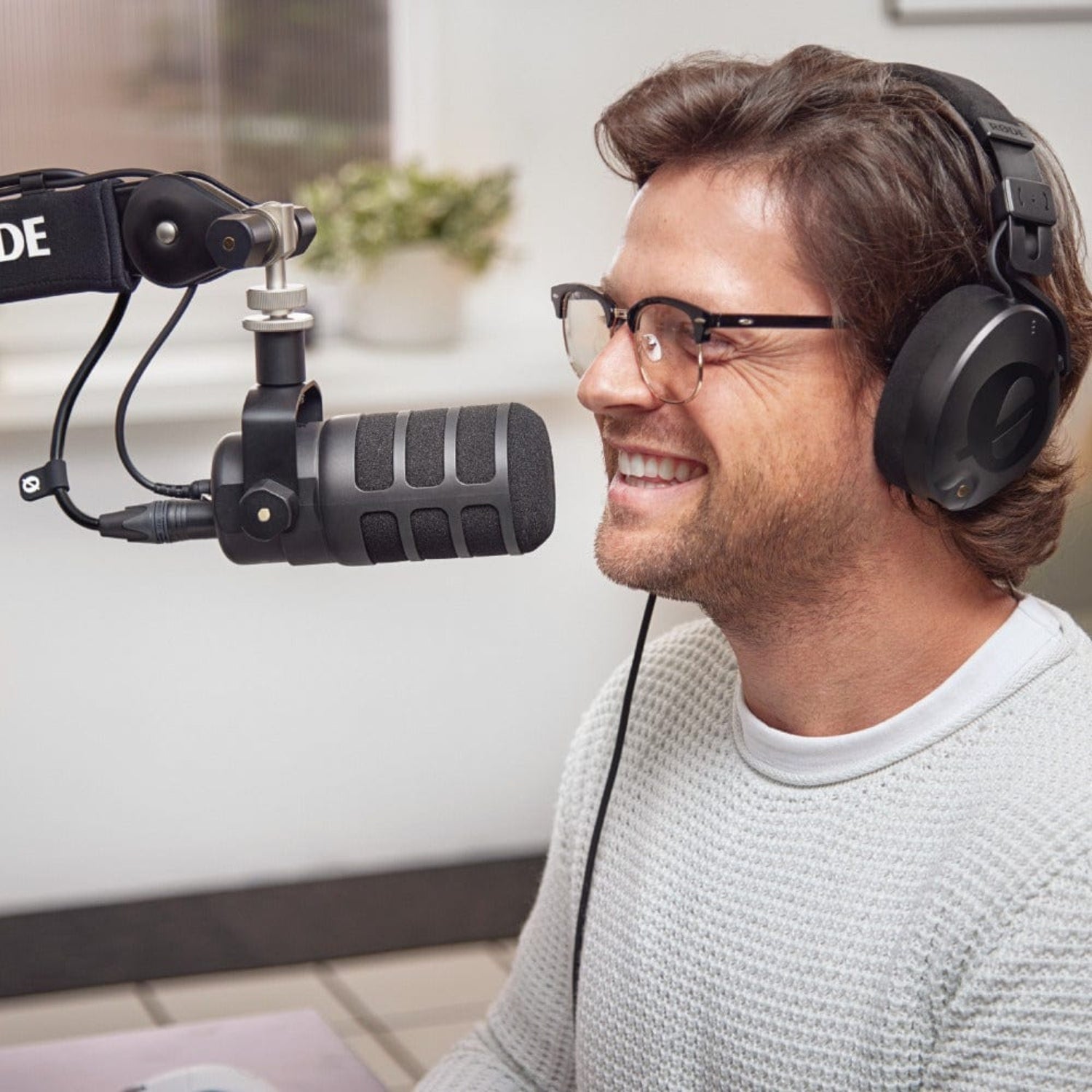 rode dynamic microphones rode podmic usb versatile dynamic broadcast microphone