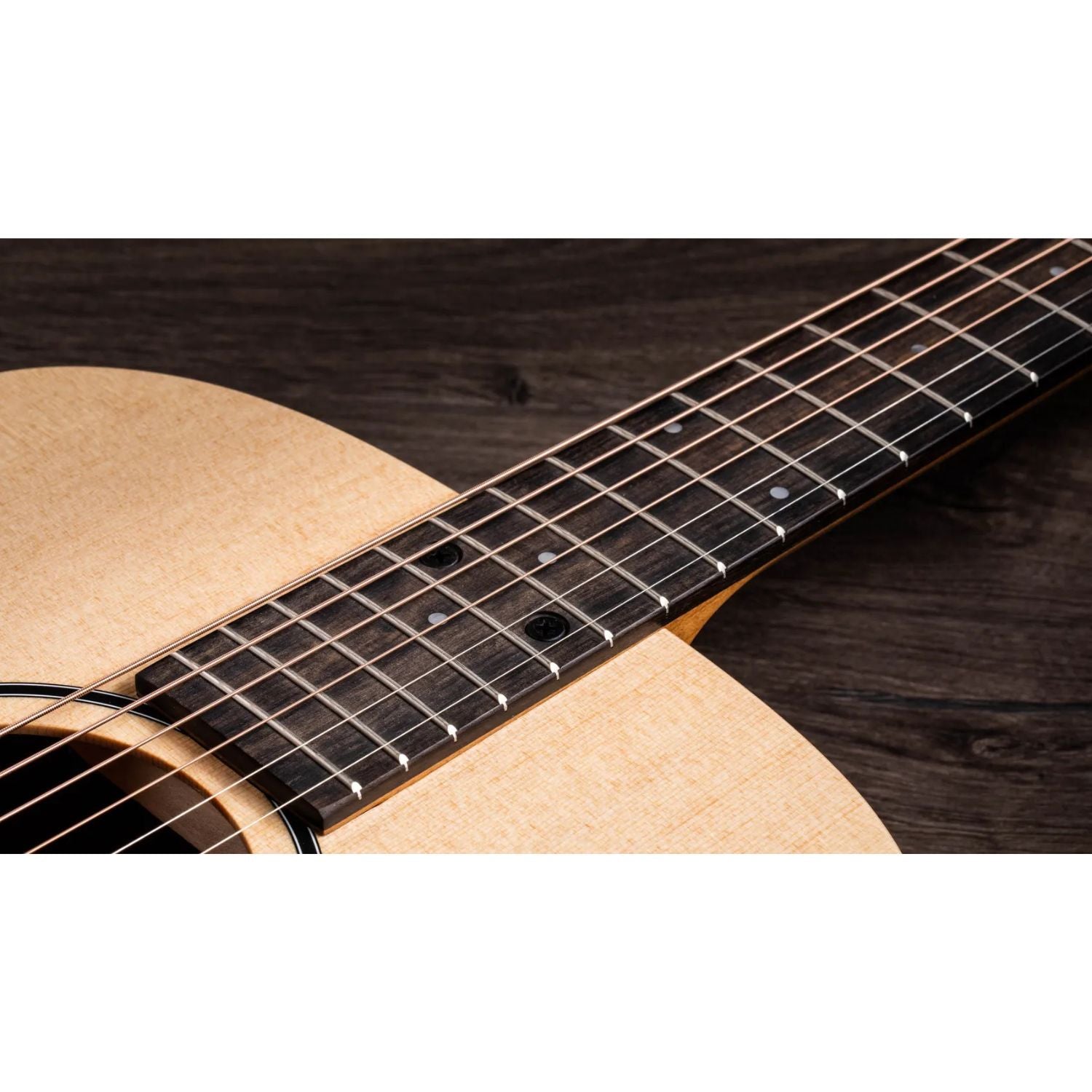 Taylor BBT Big Baby Taylor Walnut 6 String Acoustic Guitar with Gigbag