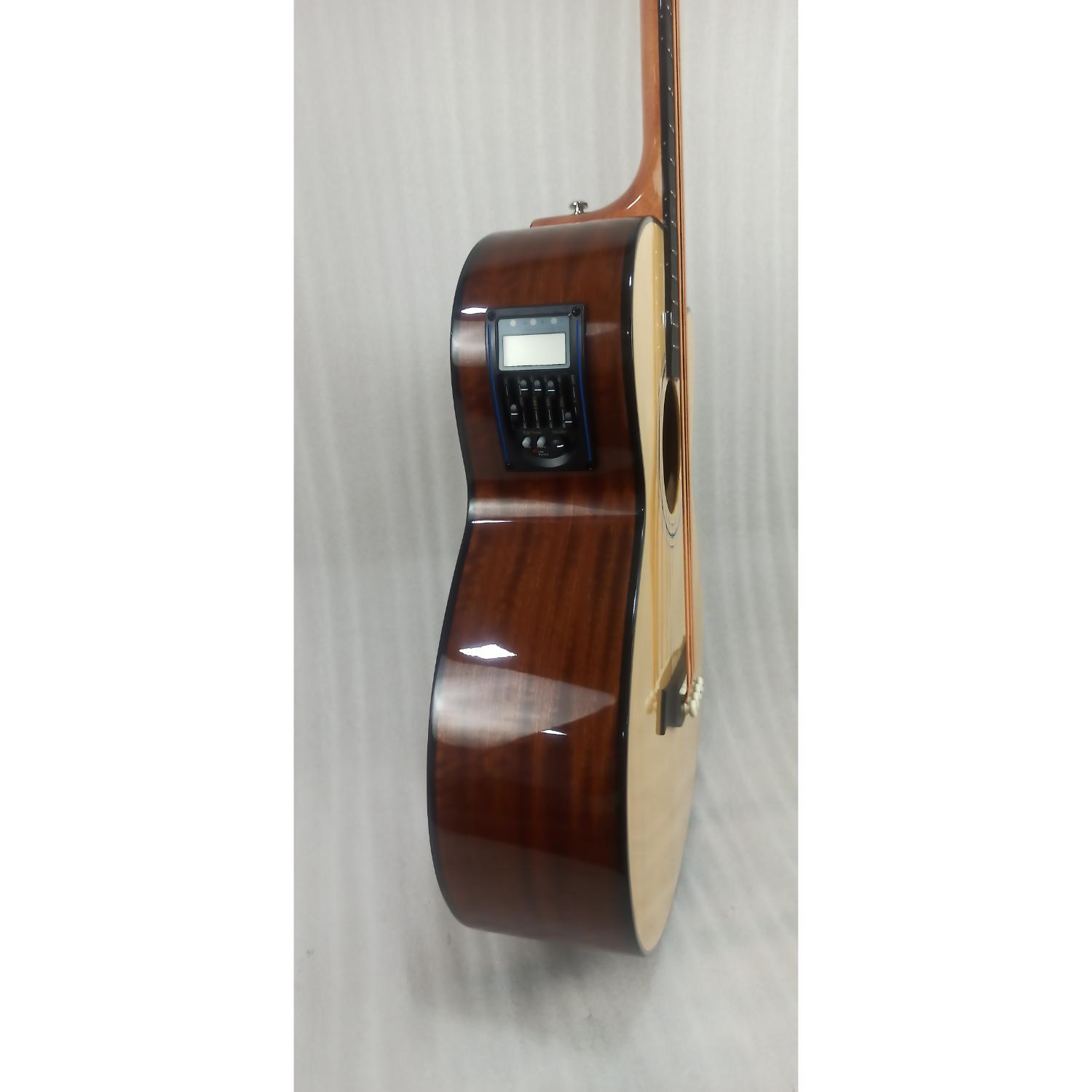Vault EB40CE 4 String Solid Top Acoustic Bass Guitar With EQ and Padded Gigbag - 34" Scale Length - Open Box