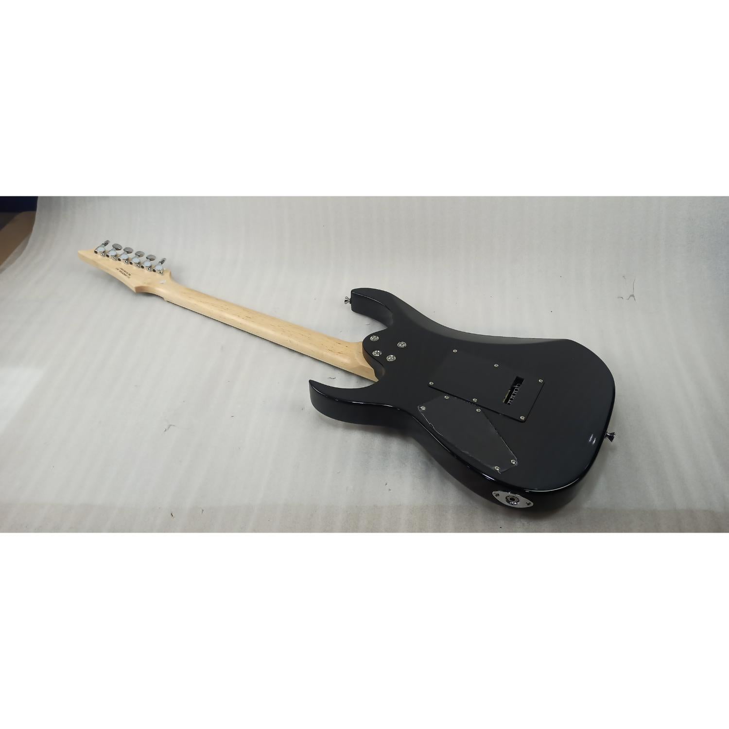 Vault RG1 Soloist Premium Electric Guitar - Open Box