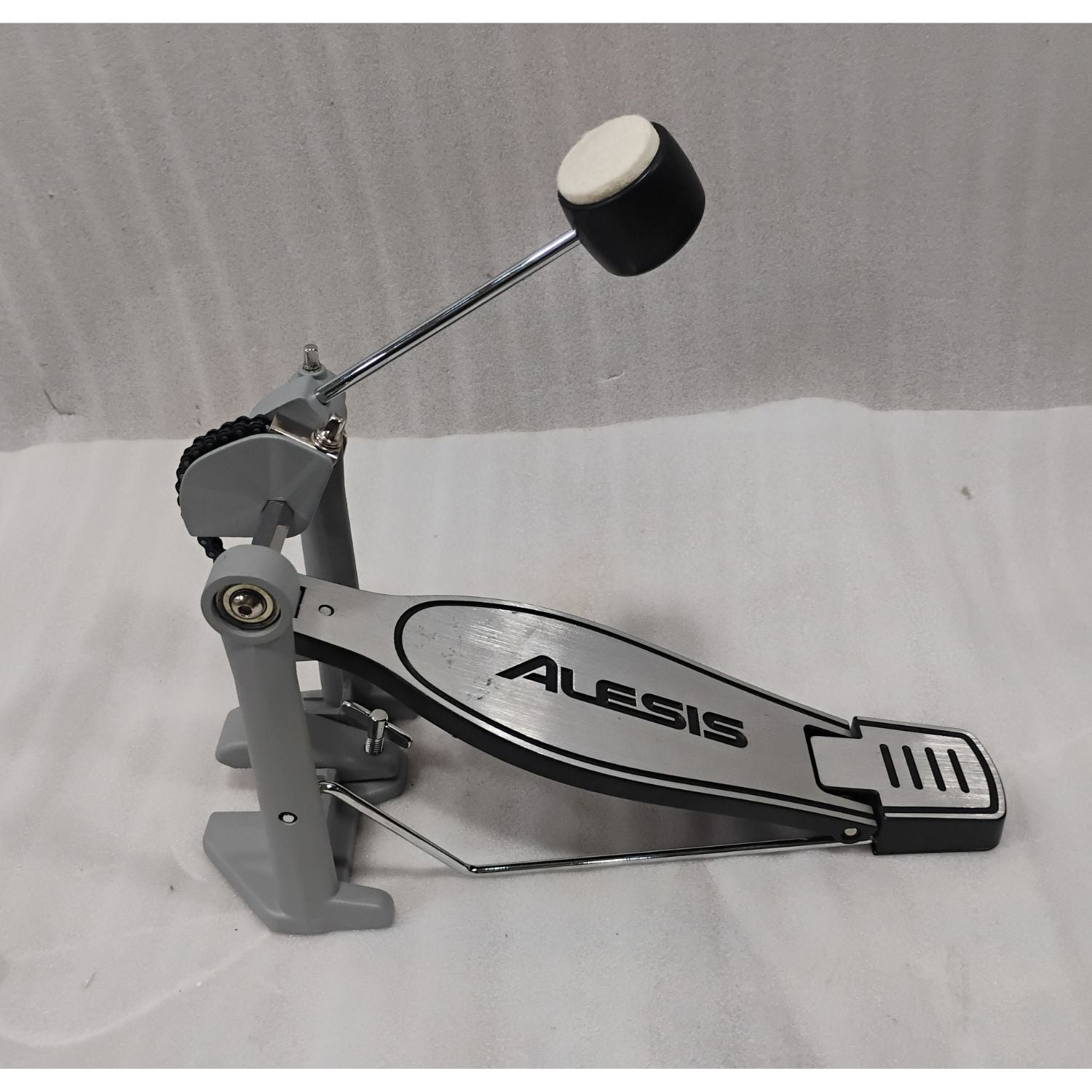Alesis Electronic Drum Kits Alesis Nitro Max Kit Eight Piece Electronic Drum Kit with Mesh Heads and Bluetooth - Open Box #barcode_202501128638