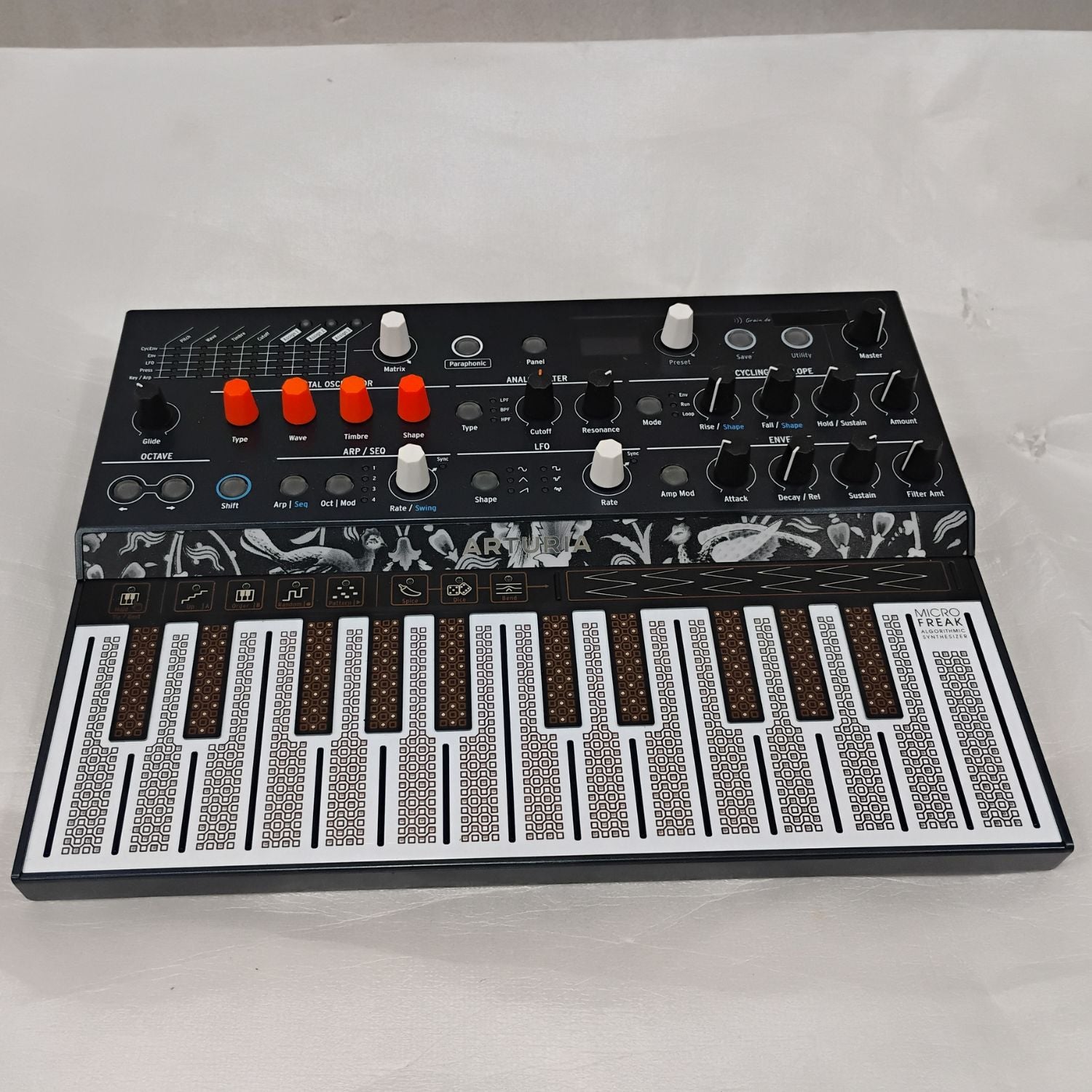 Arturia Synthesizers Arturia MicroFreak 25-Key Experimental Hybrid Synthesizer - Open Box