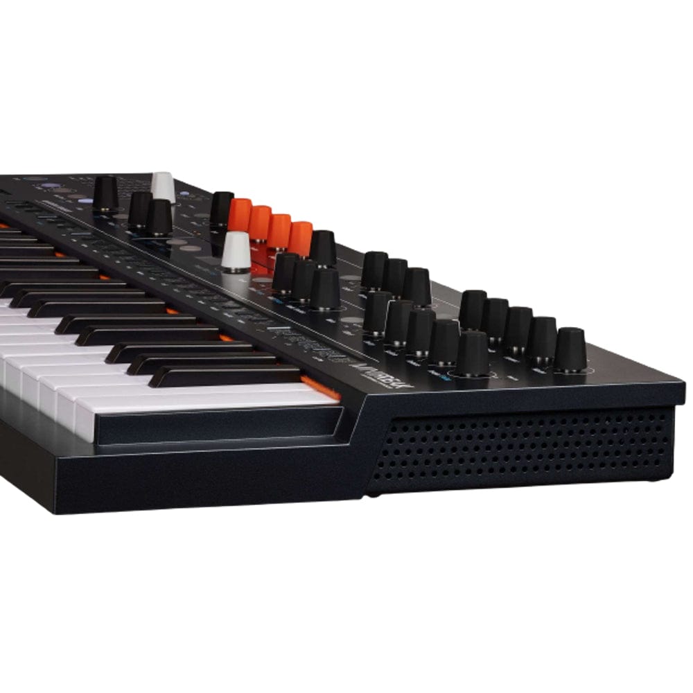 arturia synthesizers black arturia minifreak polyphonic hybrid 37 key keyboard synthesizer