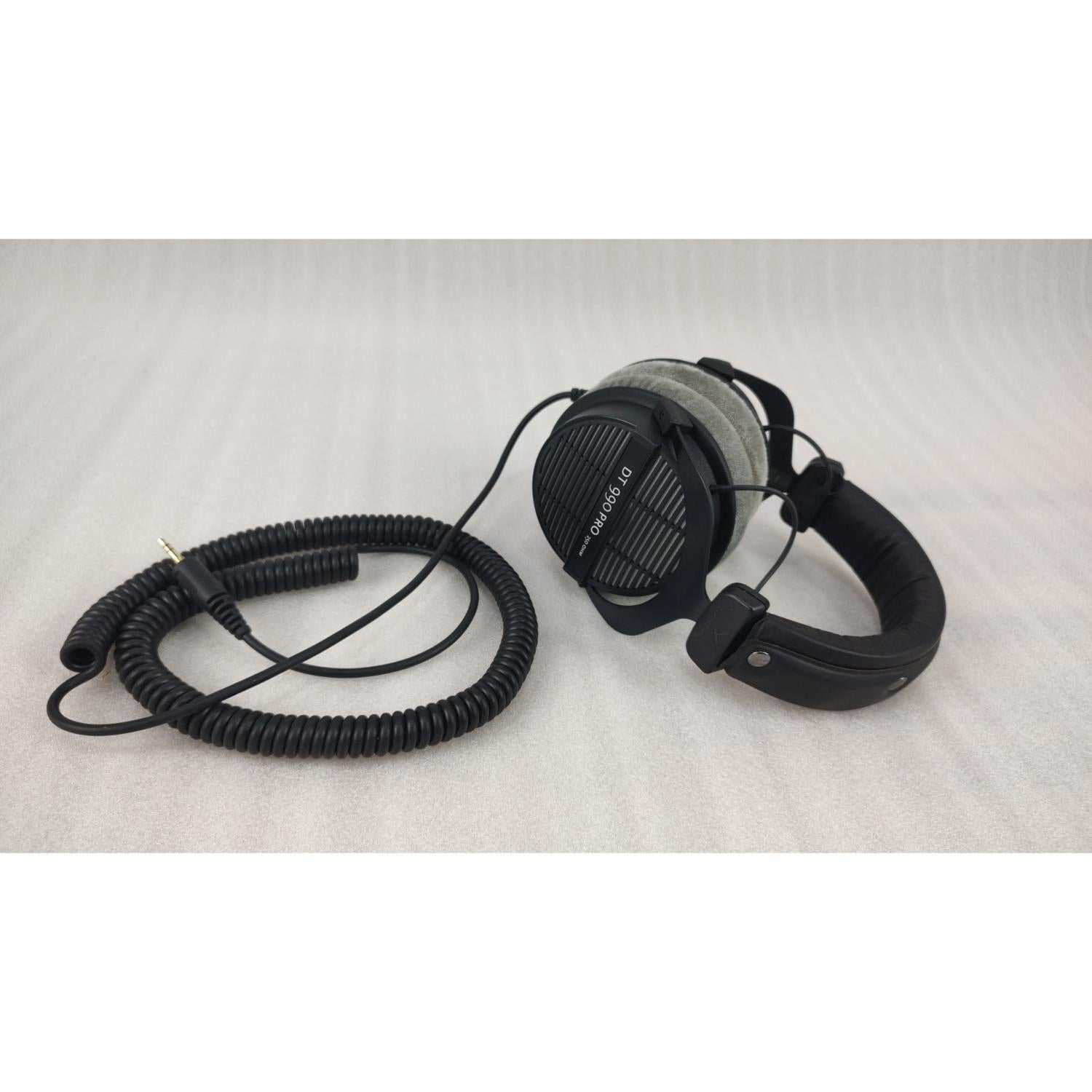 Beyerdynamic Over-ear Wired Headphones Beyerdynamic DT 990 Pro 250 ohms Over Ear Wired Headphone - Black - Open Box