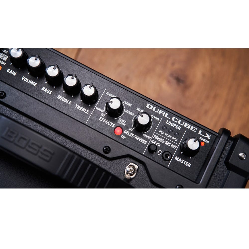 boss guitar amplifiers boss dual cube lx guitar amplifier