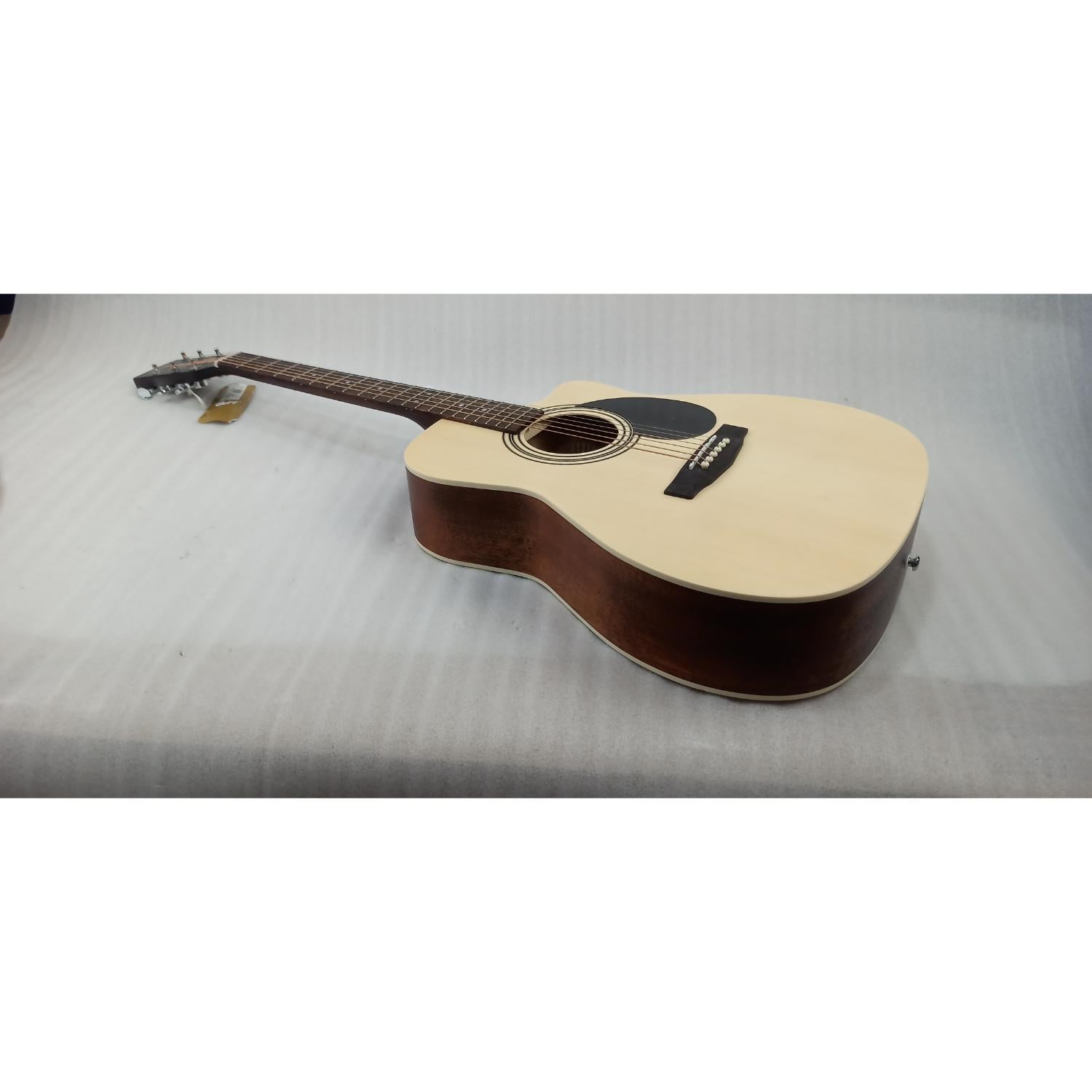Cort Acoustic Guitars Cort AF500C Standard Series Cutaway 6 String Acoustic Guitar - Open Box