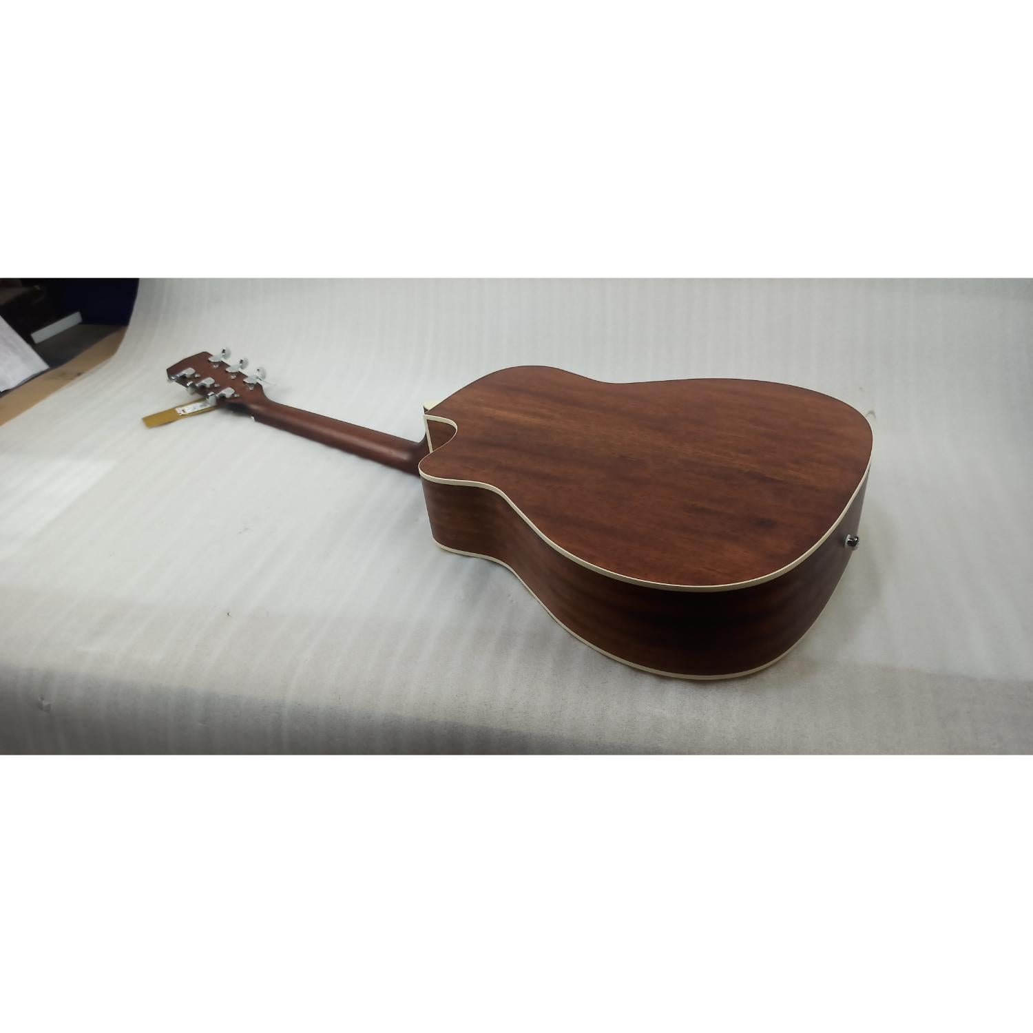 Cort Acoustic Guitars Cort AF500C Standard Series Cutaway 6 String Acoustic Guitar - Open Box