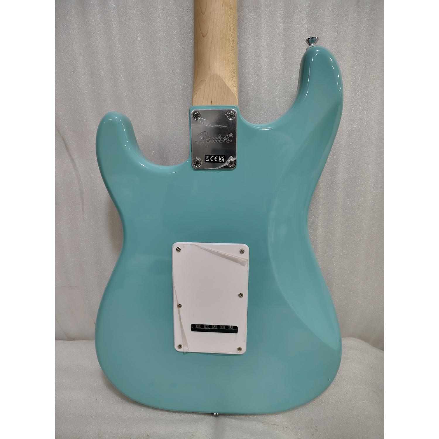 Fender Electric Guitars 2.03E+11 Fender Squier Sonic Stratocaster Electric Guitar - Open Box
