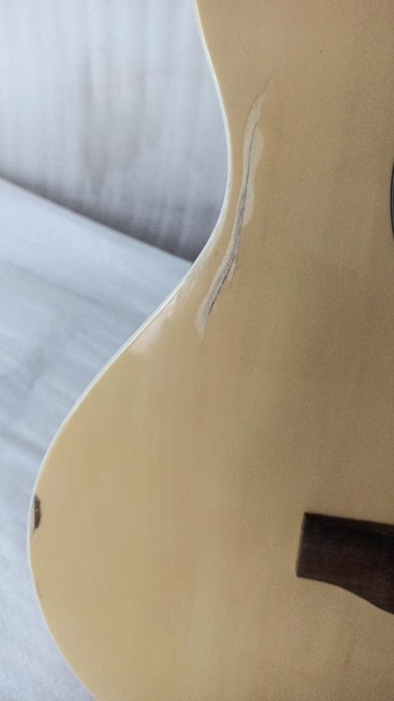 henrix acoustic guitars henrix 40c 40-inch cutaway acoustic guitar with dual action truss rod, gigbag, picks, string set, strap, cloth & ebook - open box b stock #barcode_