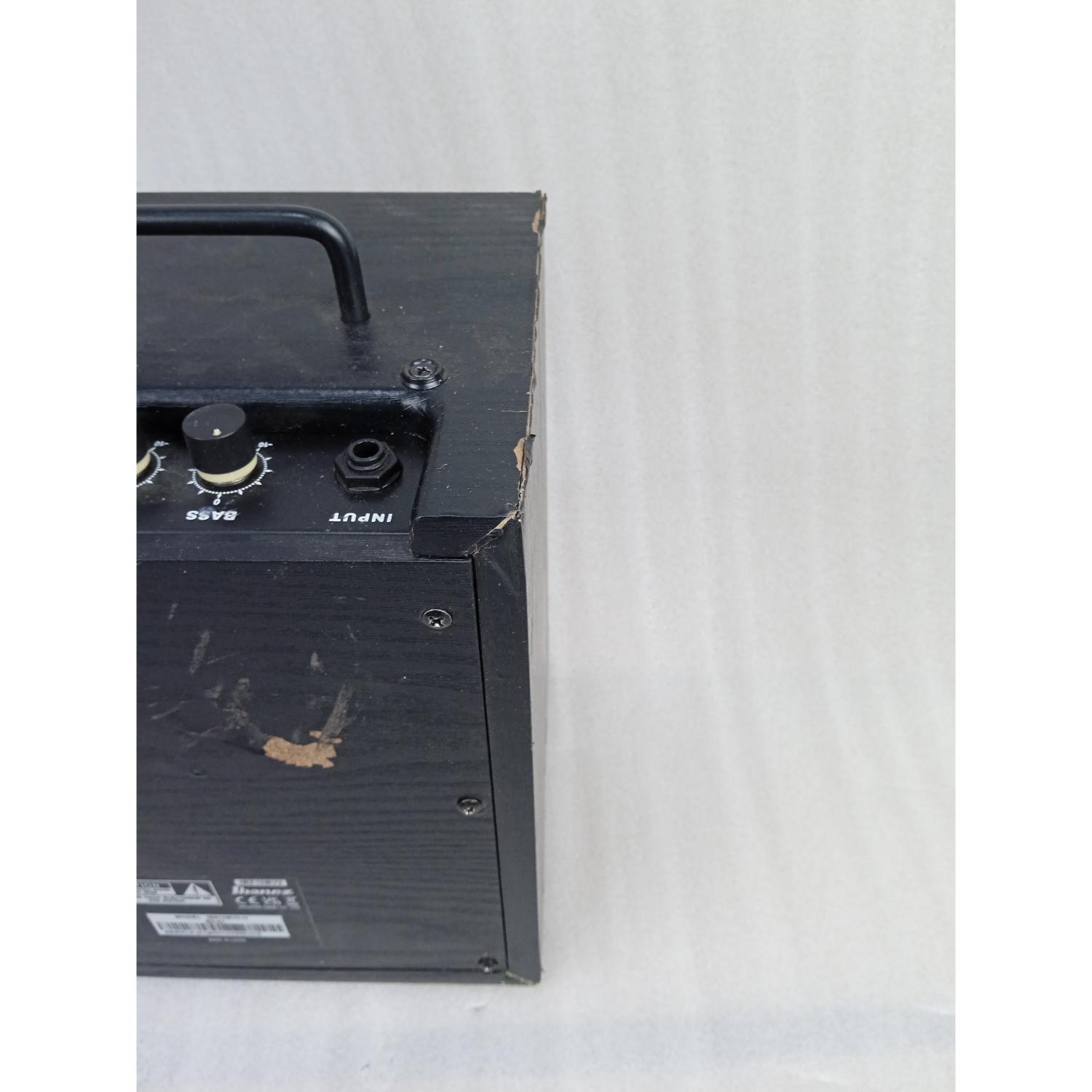 Ibanez Bass Combo Amplifiers Ibanez IBZ10BV2-U 10W Combo Bass Amplifier - Open Box B Stock