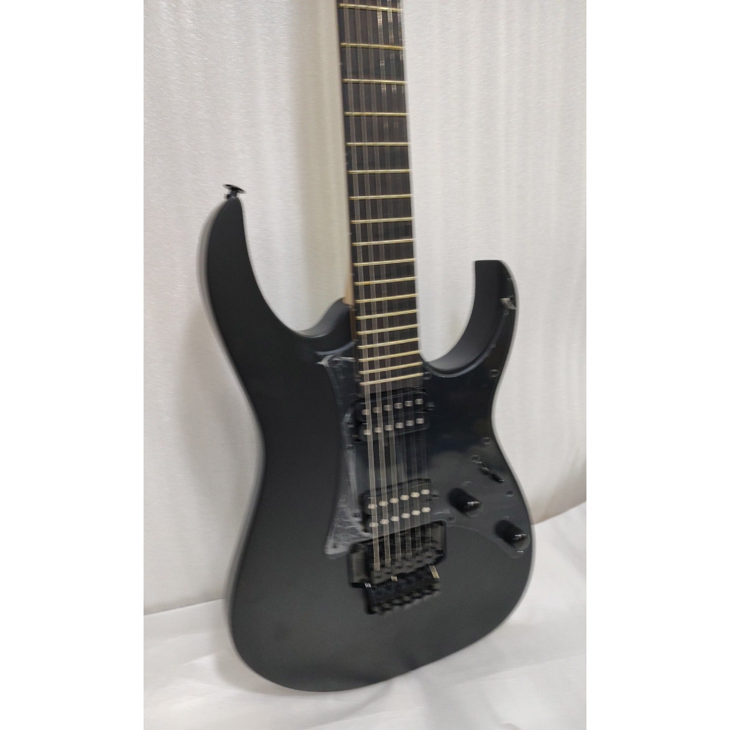 Ibanez Electric Guitars Ibanez GRGR330EX RG 6 String Electric Guitar - Open Box