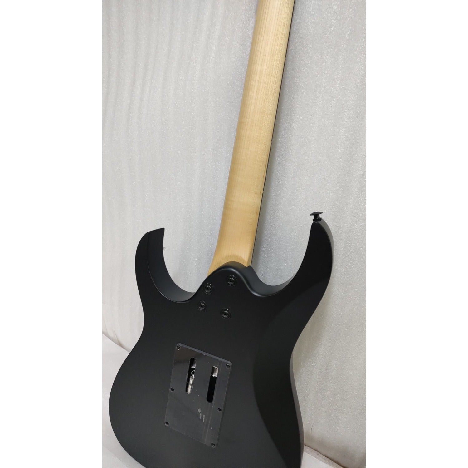 Ibanez Electric Guitars Ibanez GRGR330EX RG 6 String Electric Guitar - Open Box