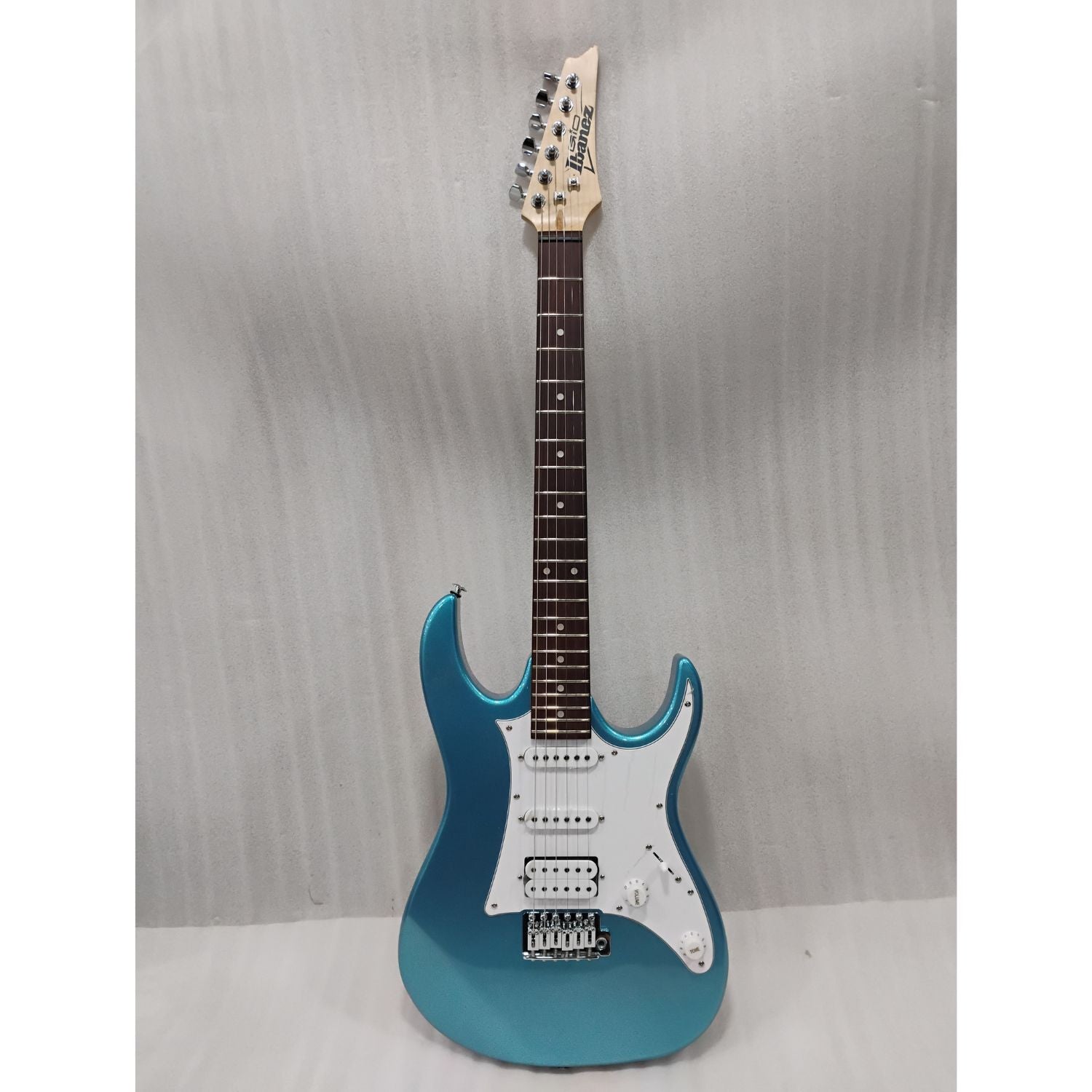 Ibanez Electric Guitars Ibanez GRX40 RG Gio Series Maple Neck 6 String Electric Guitar - Open Box