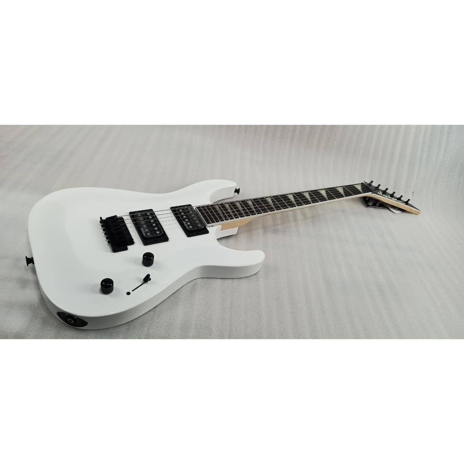 Jackson Electric Guitars Jackson JS22 DKA Dinky Arch Top Electric Guitar - Open Box