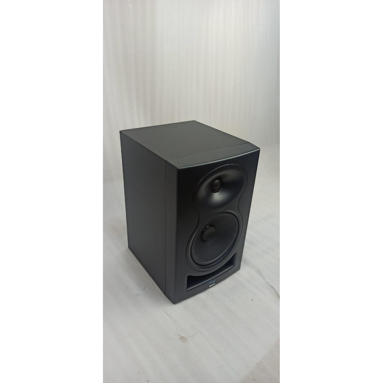 Kali Audio Monitor Speakers Kali Audio LP-6 2nd Wave Lone Pine Series 6.5" Active Studio Monitor - Single Unit - Open Box #barcode_202601009783