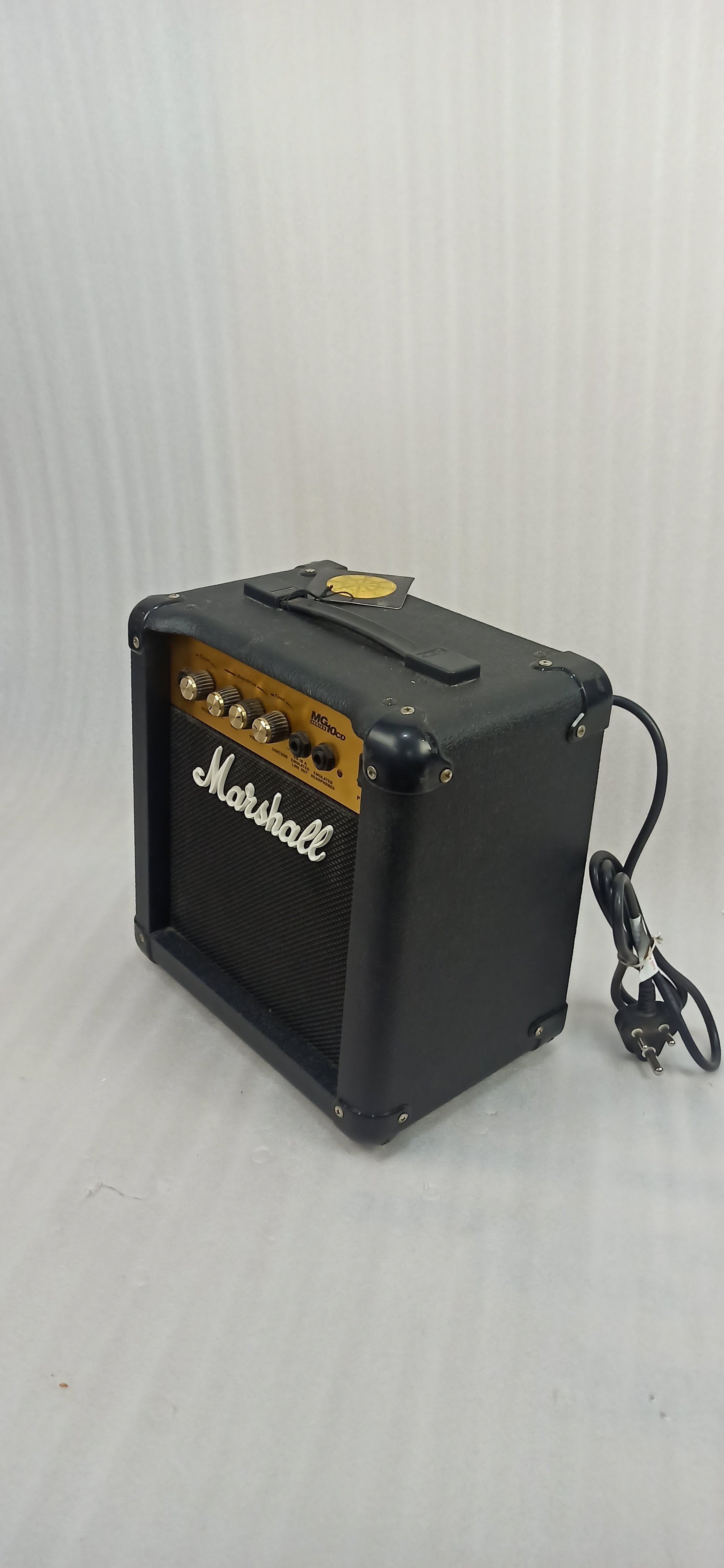Marshall Guitar Combo Amplifiers Marshall MG-15G Gold Series 15-Watts Combo Guitar Amplifier - Open Box