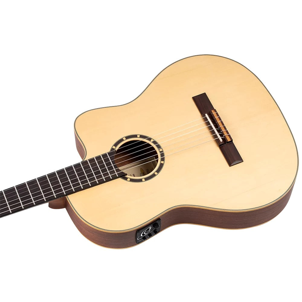 Ortega Classical Guitars Natural Ortega RCE125SN Family Series Classical Guitar