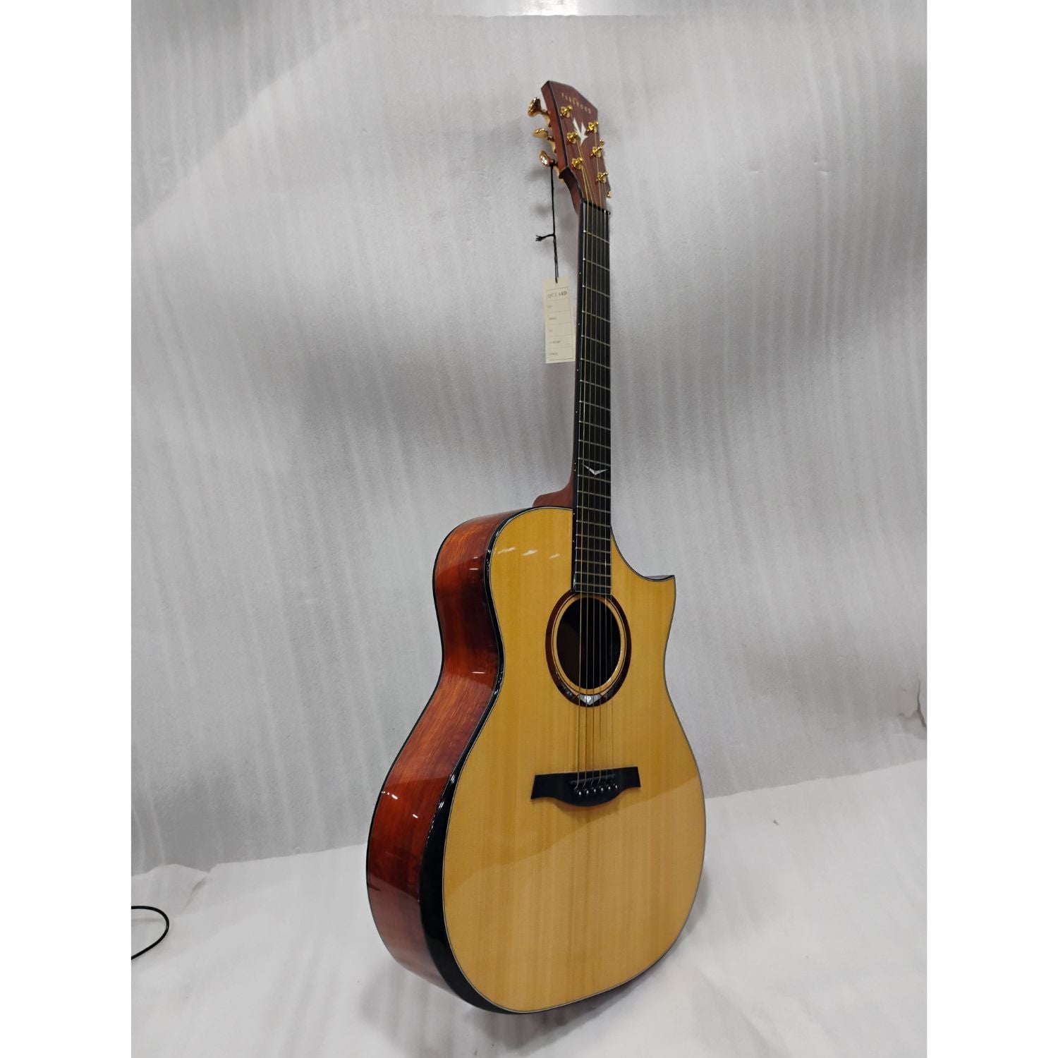 Parkwood Electro Acoustic Guitars Parkwood GA980ADK GA Series Grand Auditorium Cutaway Electro Acoustic Guitar with Case - Open Box