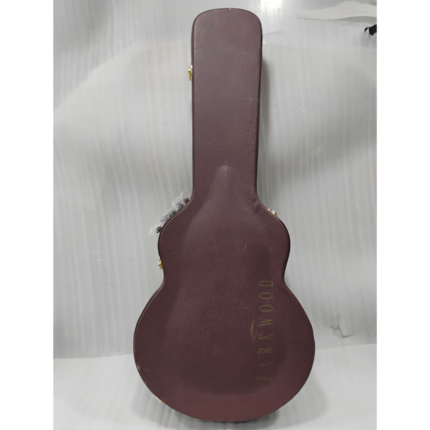 Parkwood Electro Acoustic Guitars Parkwood GA980ADK GA Series Grand Auditorium Cutaway Electro Acoustic Guitar with Case - Open Box