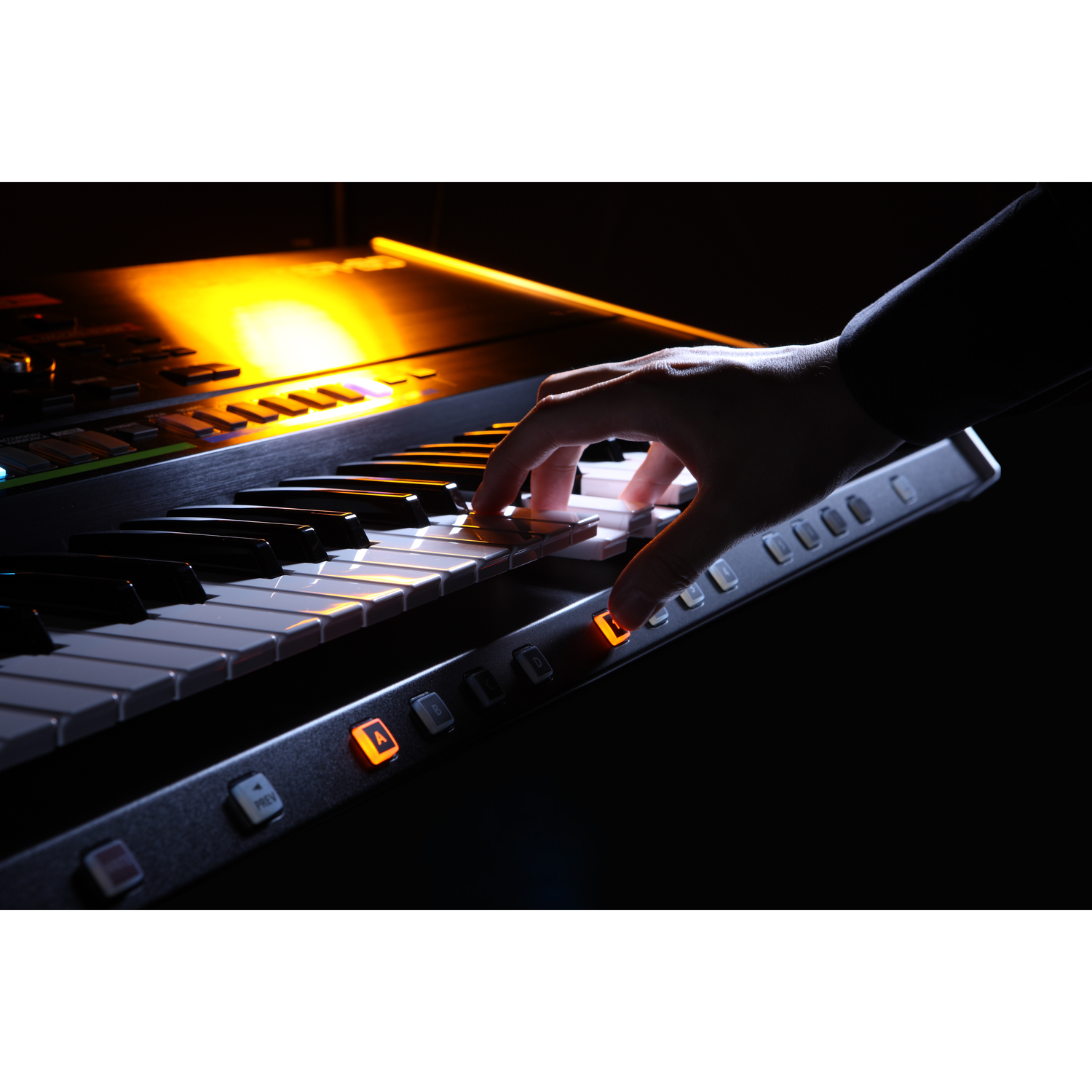 Roland Synthesizers Roland Jupiter-80 Synthesizer