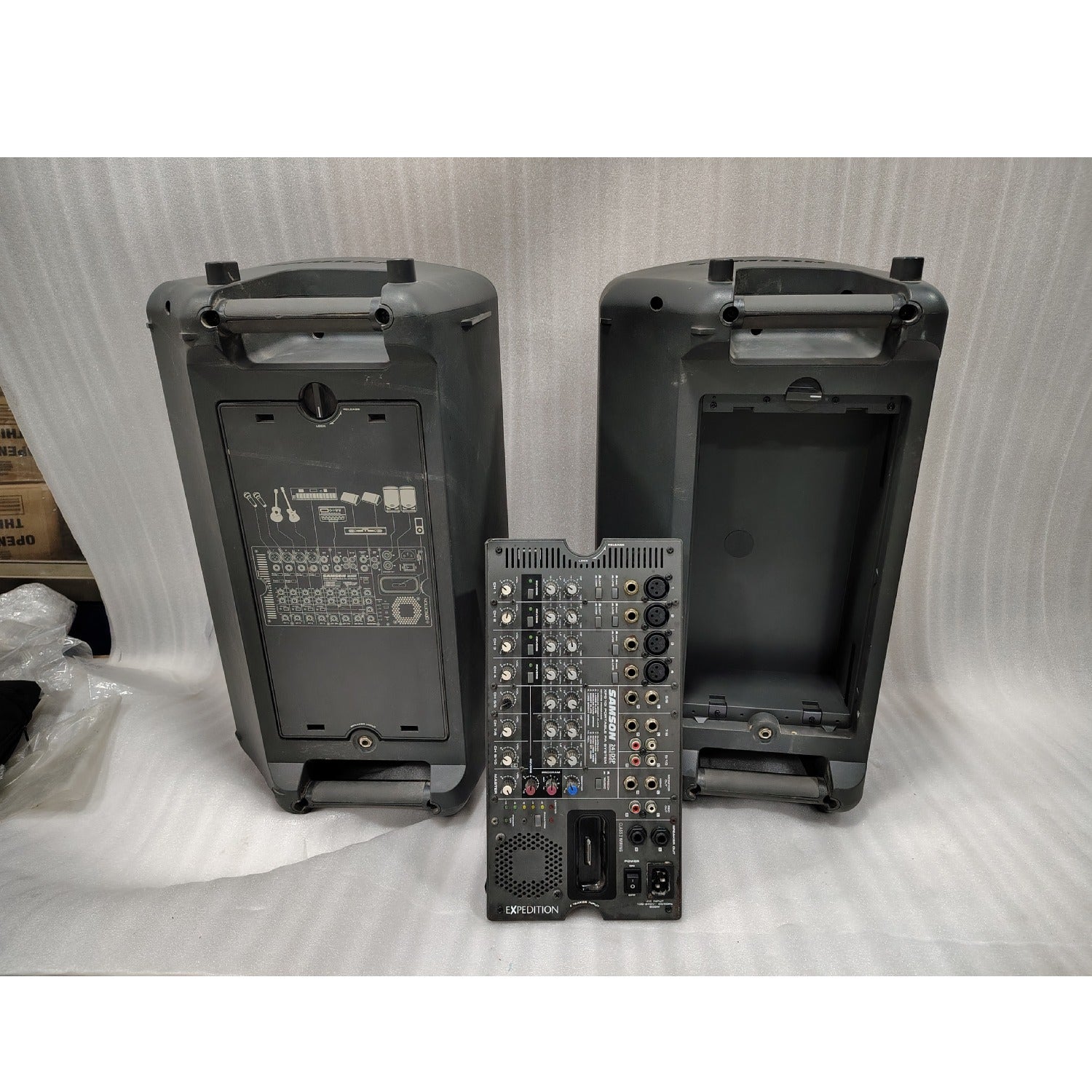 Samson Portable Pa Systems Samson XP510i Portable PA System with iPod Dock - Open Box
