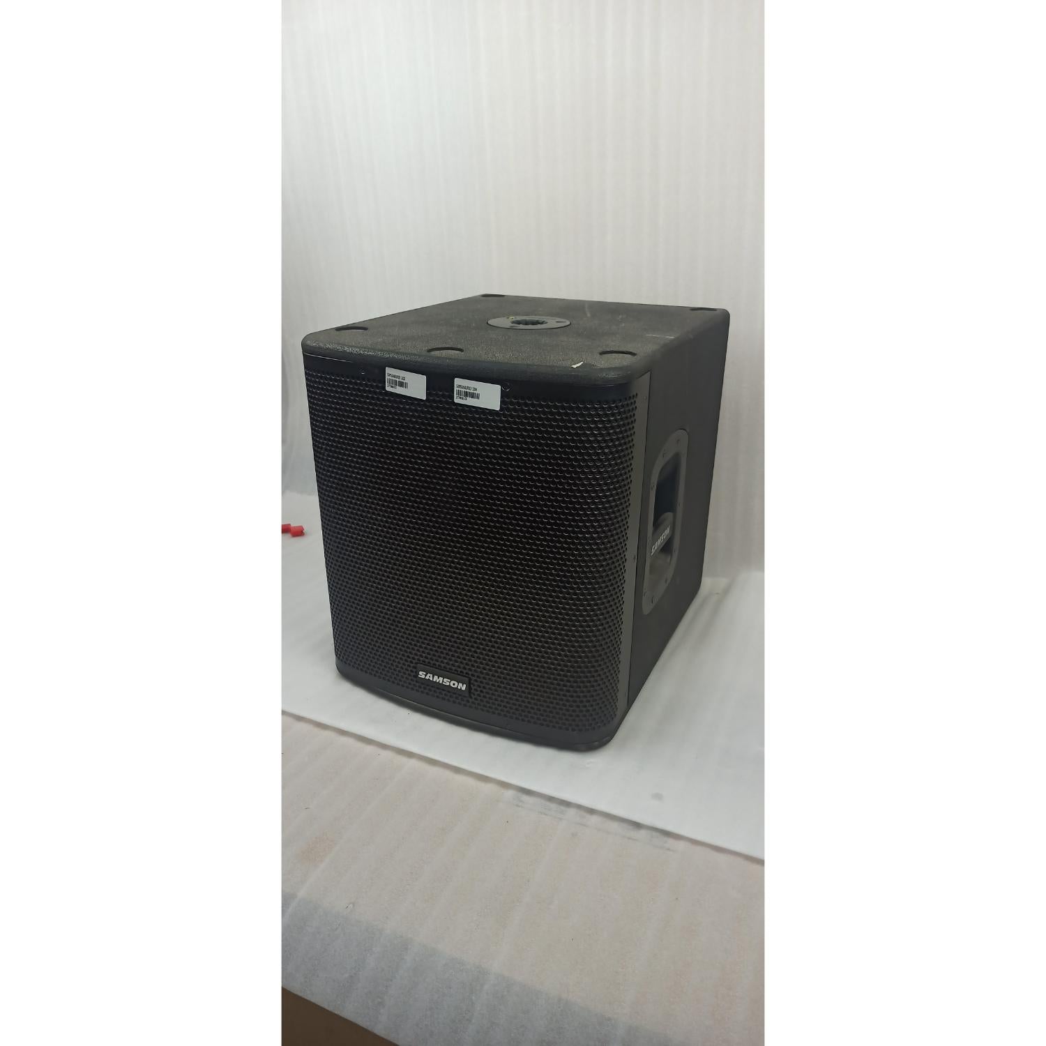 Samson Subwoofers Samson Auro D1200 12inch Sub-woofer - Open Box