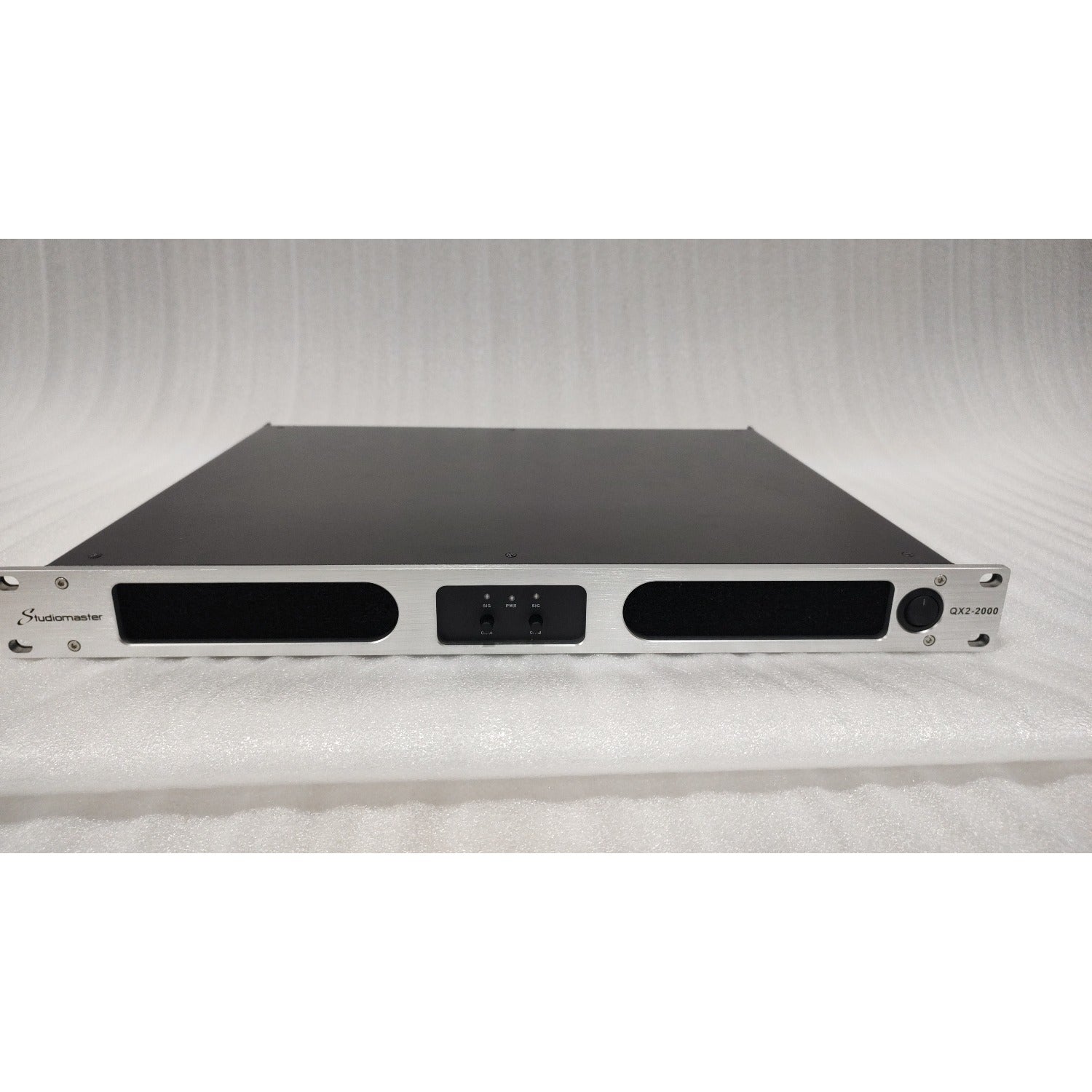 Studiomaster Power Amplifiers Studiomaster QX2 QX Series Digital Power Amplifiers - Open Box
