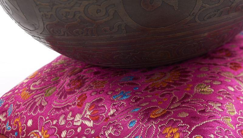 thomann singing bowls thomann new itched 400g singing bowl
