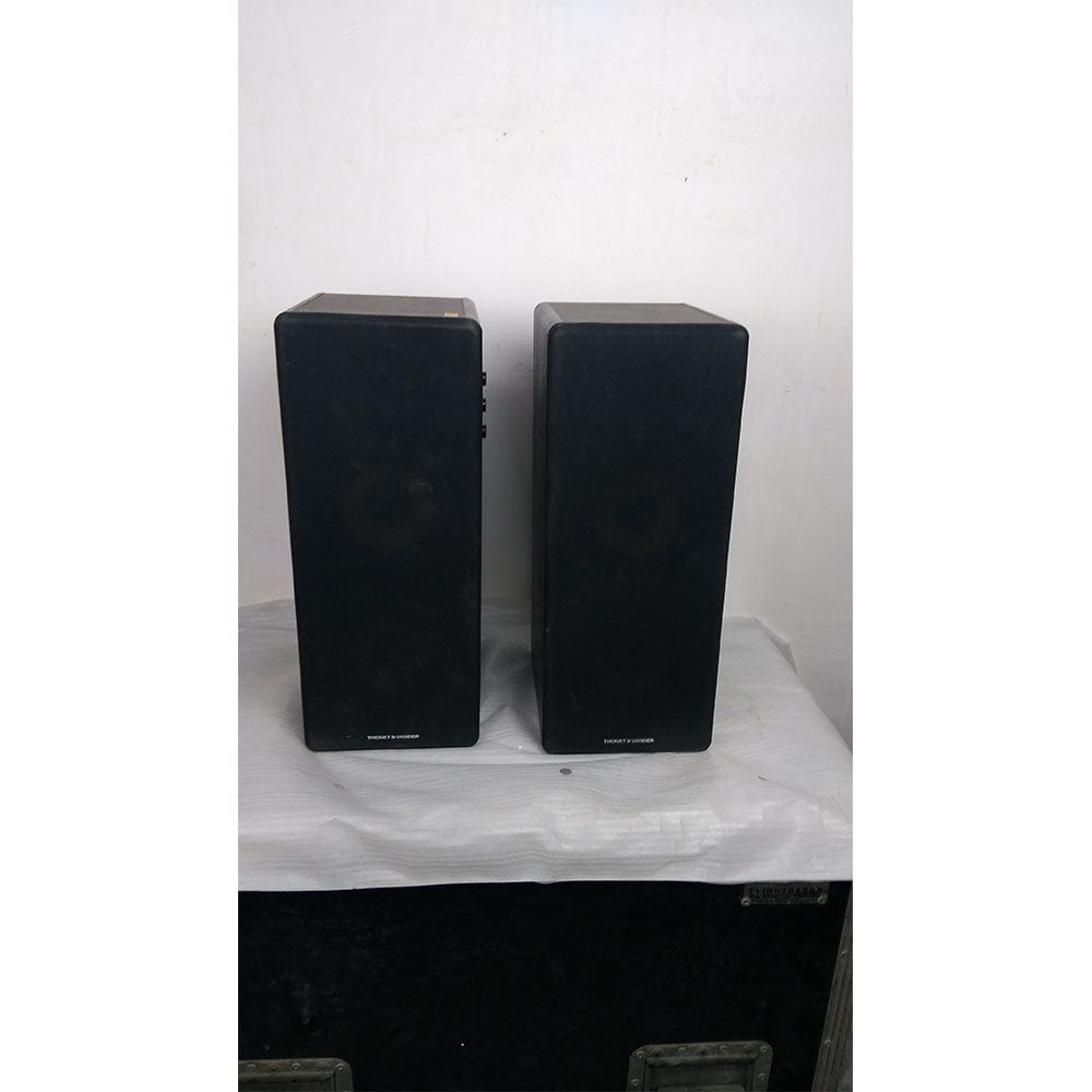 thonet & vander bluetooth speakers thonet and vander hoch bt 2.0 wooden bookshelf bluetooth speaker - open box b stock