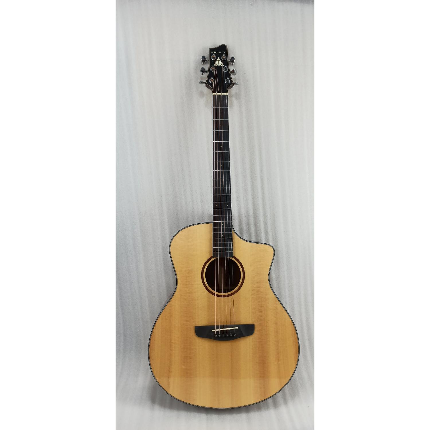 Vault Acoustic Guitars Vault Artisan Premium Acoustic Guitar with Solid Spruce Top and Solid Mahogany Back and Sides - Open Box