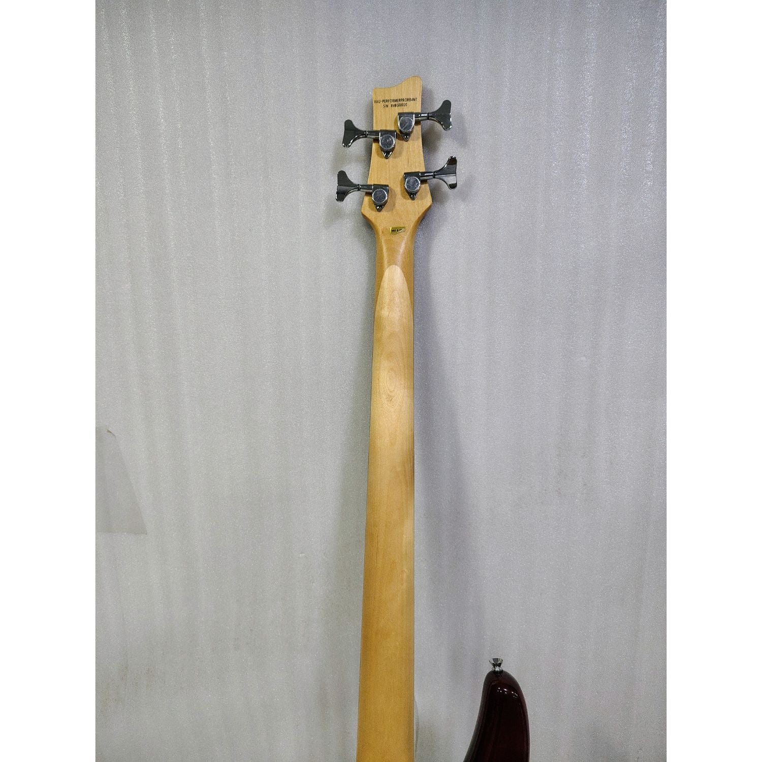 Vault Bass Guitars 202401029965 Vault Performer Pro RB4 Four String Electric Bass Guitar with Gigbag - High Gloss Solid Mahogany - Open Box