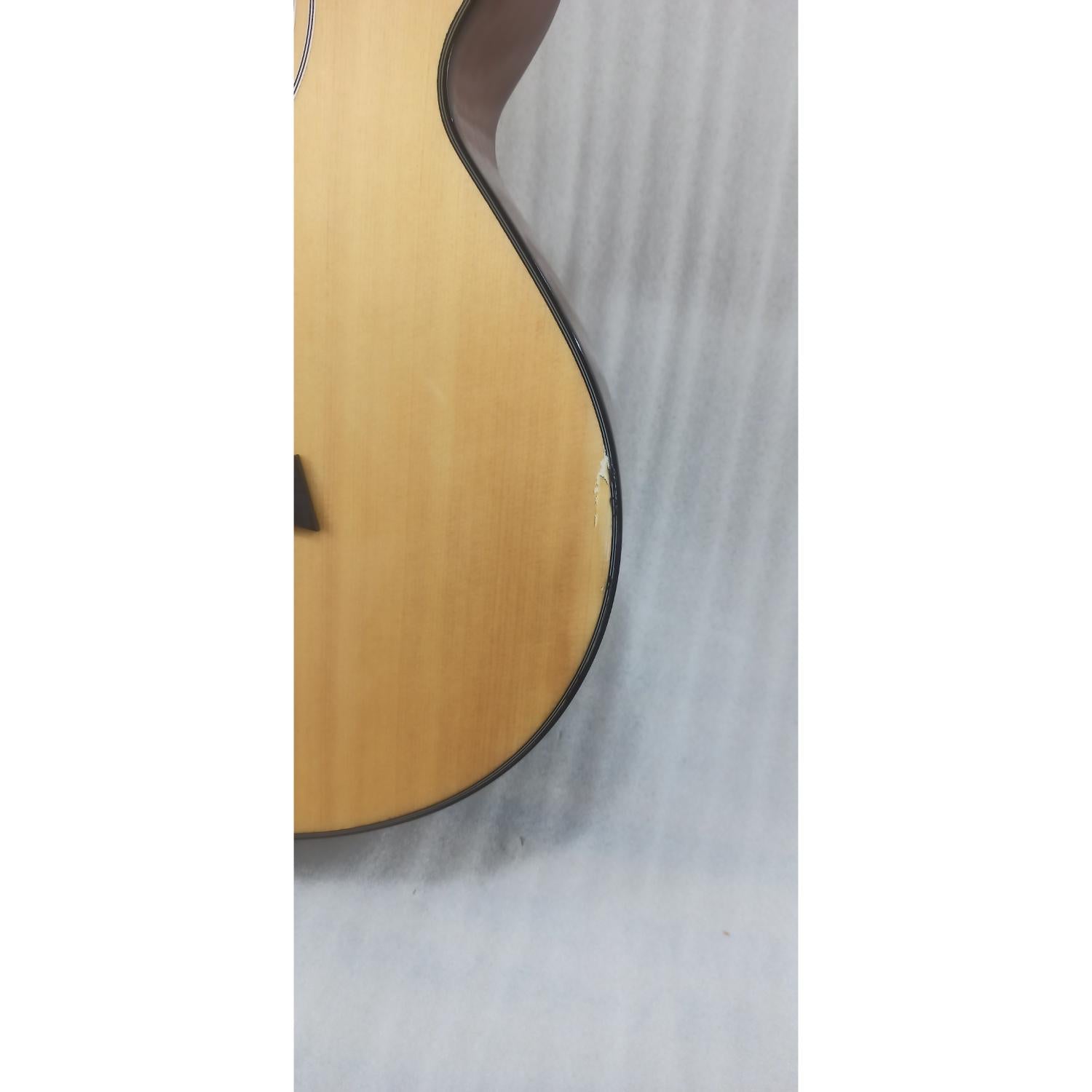 Vault Bass Guitars Vault EB40CE 4 String Solid Top Acoustic Bass Guitar With EQ and Padded Gigbag - 34" Scale Length - Open Box