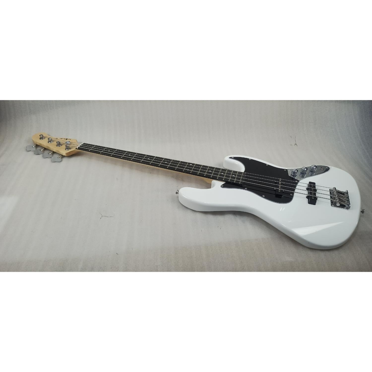 Vault Bass Guitars Vault JB4 Jazz Bass 4-String Bass Guitar - Open Box