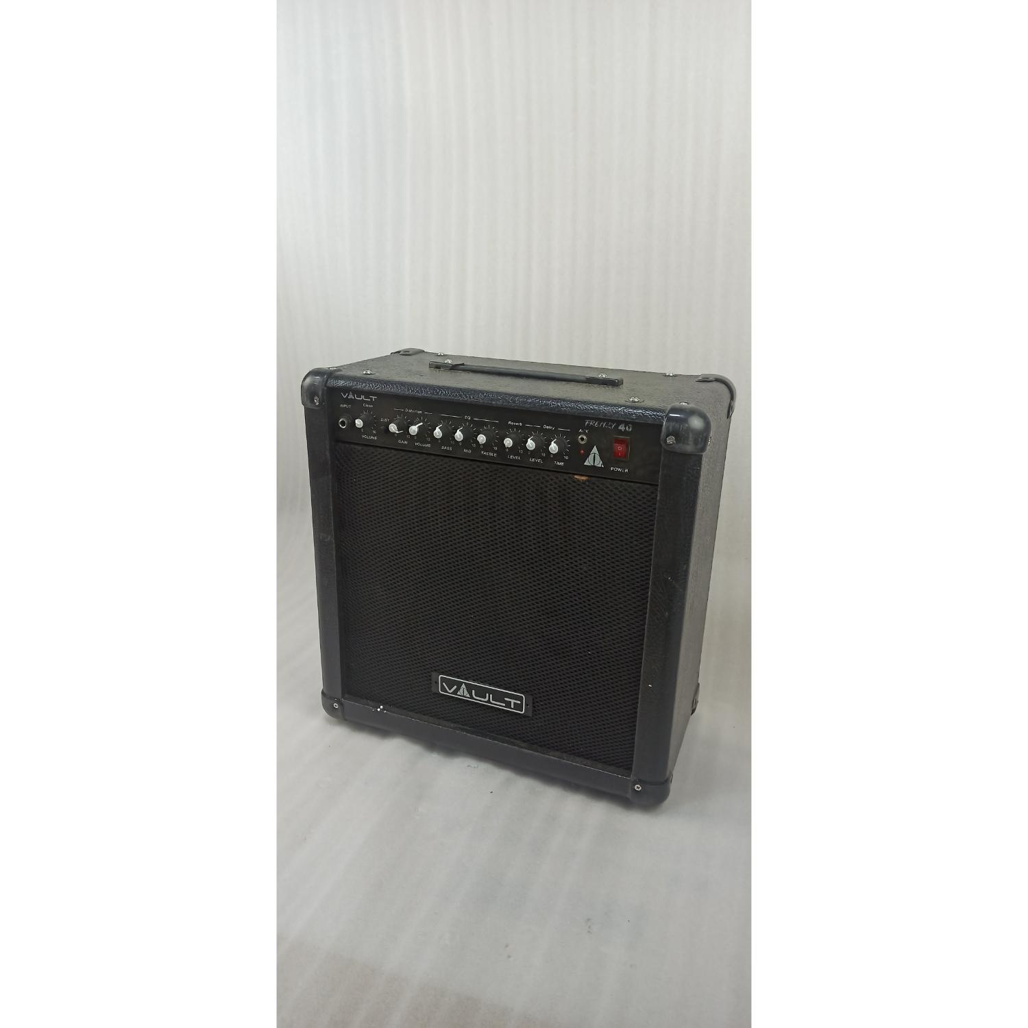 Vault Combo Guitar Amplifiers 2.03E+11 Vault Frenzy 40 Watt Combo Guitar Amplifier with Analog Distortion, Reverb & Delay All Playable Together - Open Box B Stock