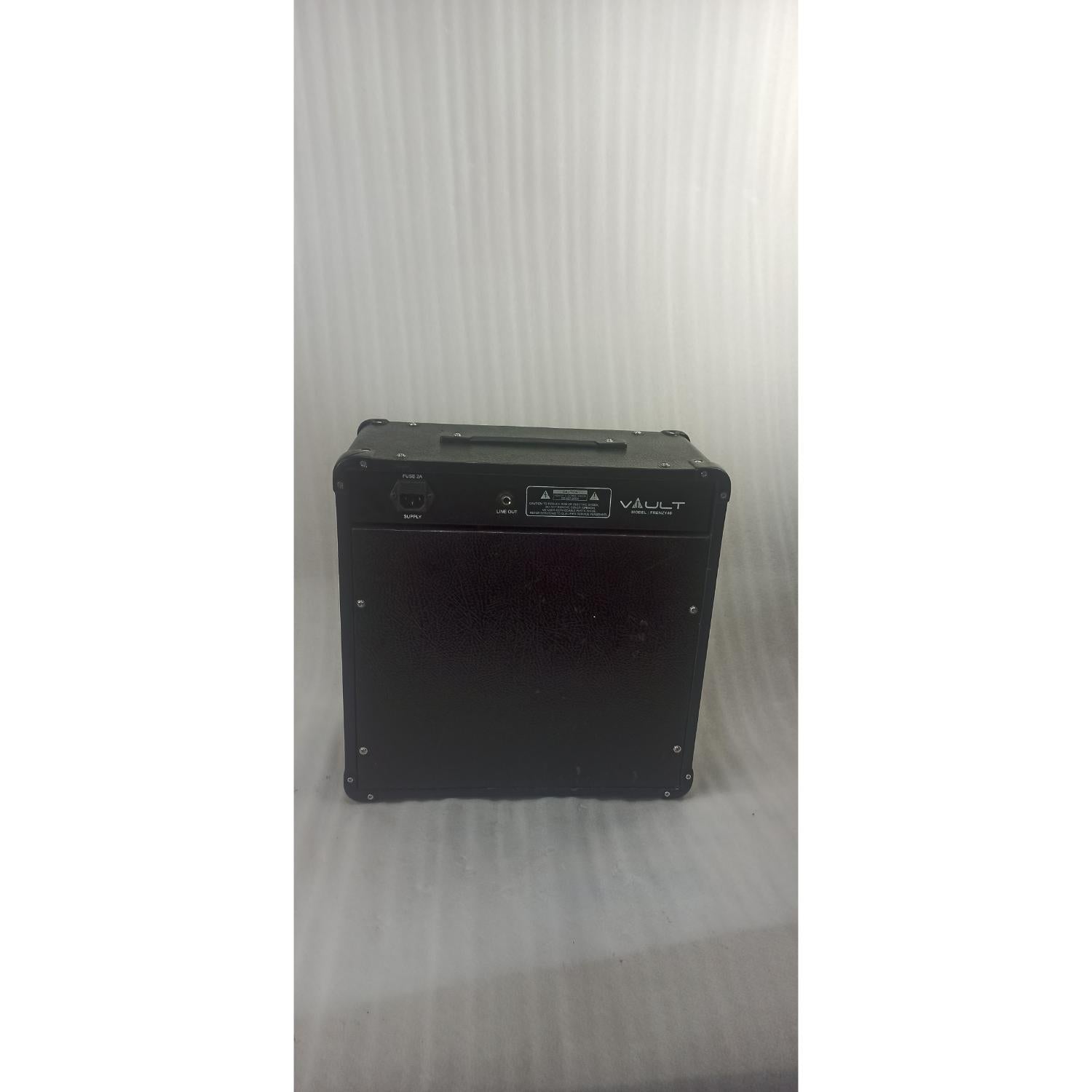 Vault Combo Guitar Amplifiers 2.03E+11 Vault Frenzy 40 Watt Combo Guitar Amplifier with Analog Distortion, Reverb & Delay All Playable Together - Open Box B Stock