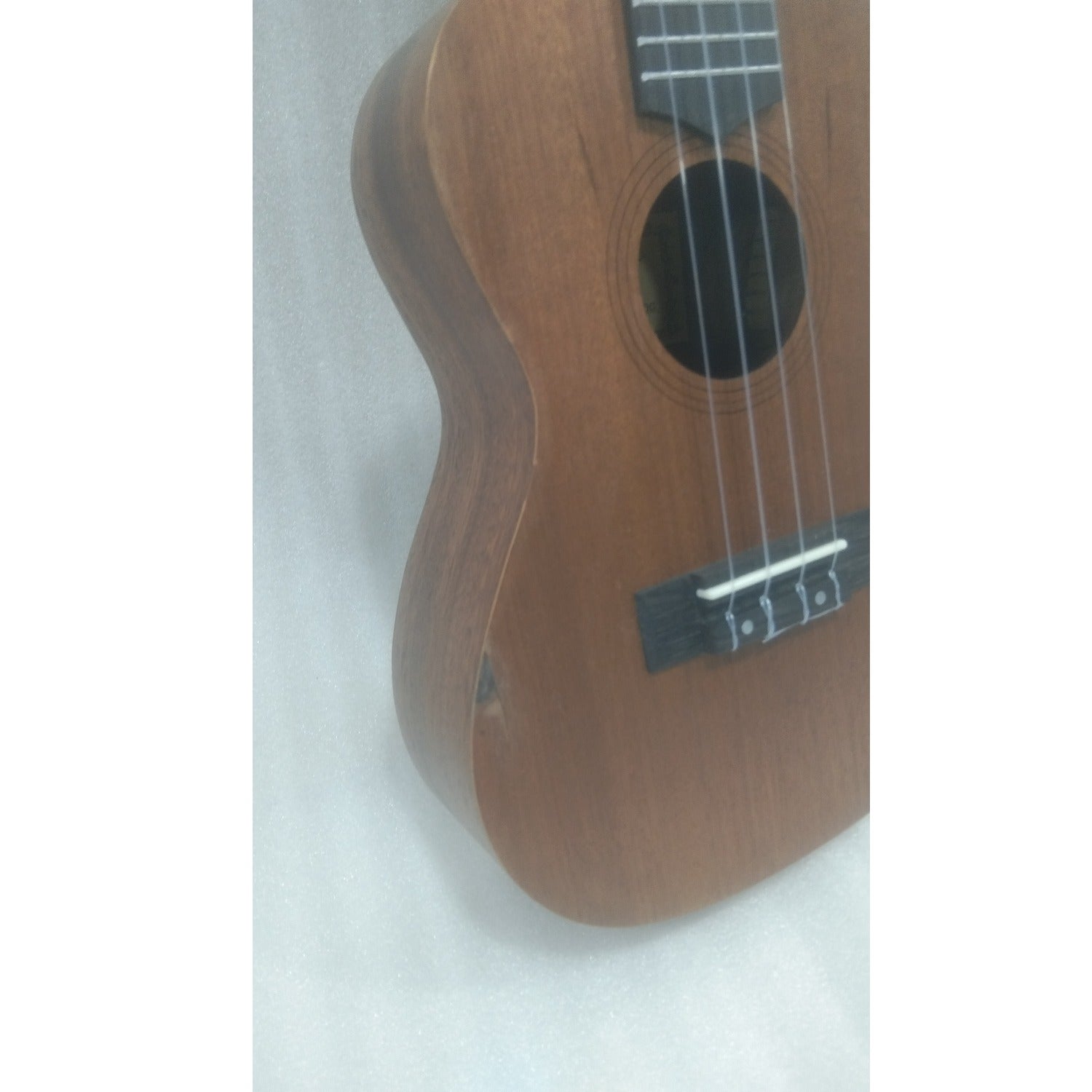 Vault Concert Ukuleles Vault UK-100C Concert Ukulele With Gig Bag - Open Box B Stock