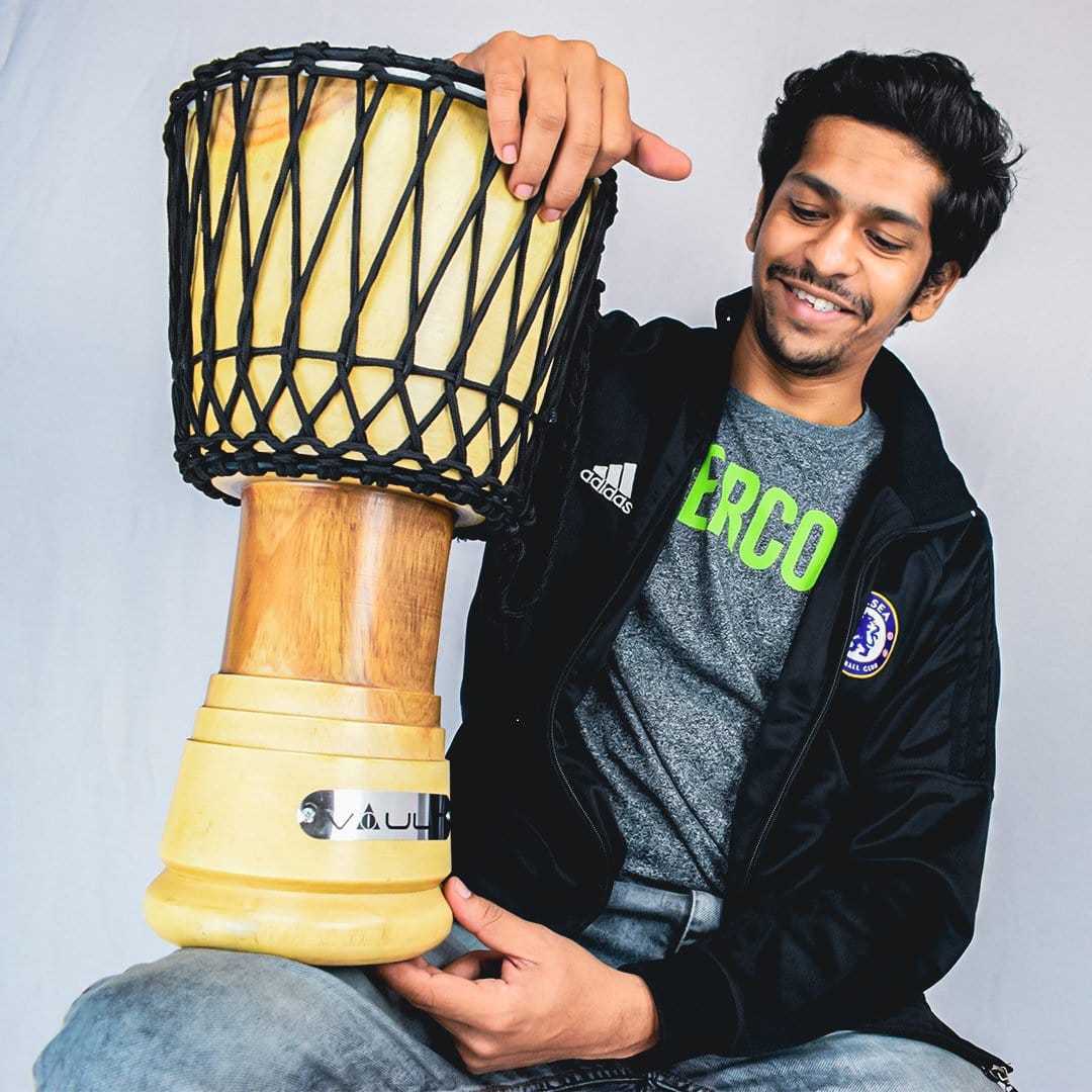 vault djembes vault dj mango wood djembe with 3 year warranty #size_14-inch,color_natural