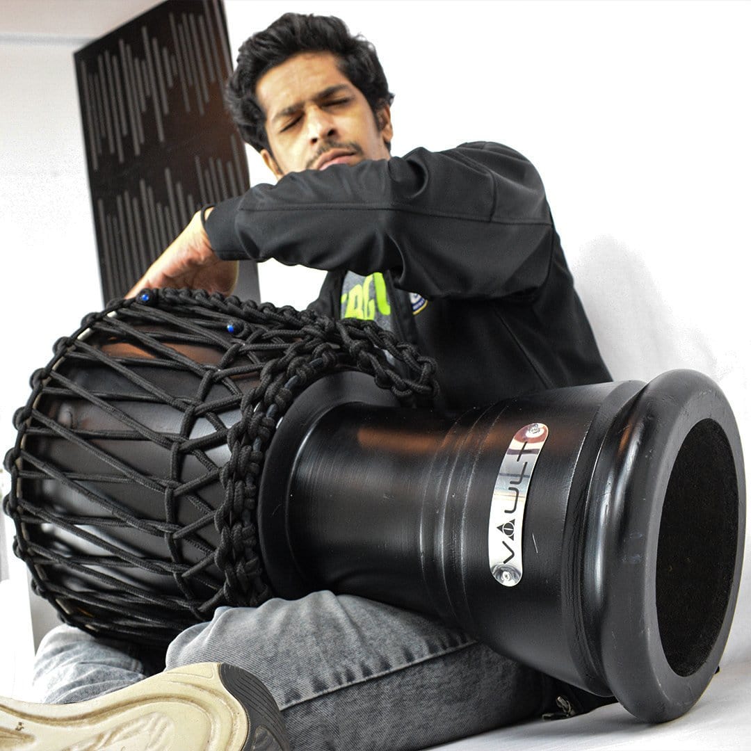 vault djembes vault dj mango wood djembe with 3 year warranty #size_14-inch,color_black