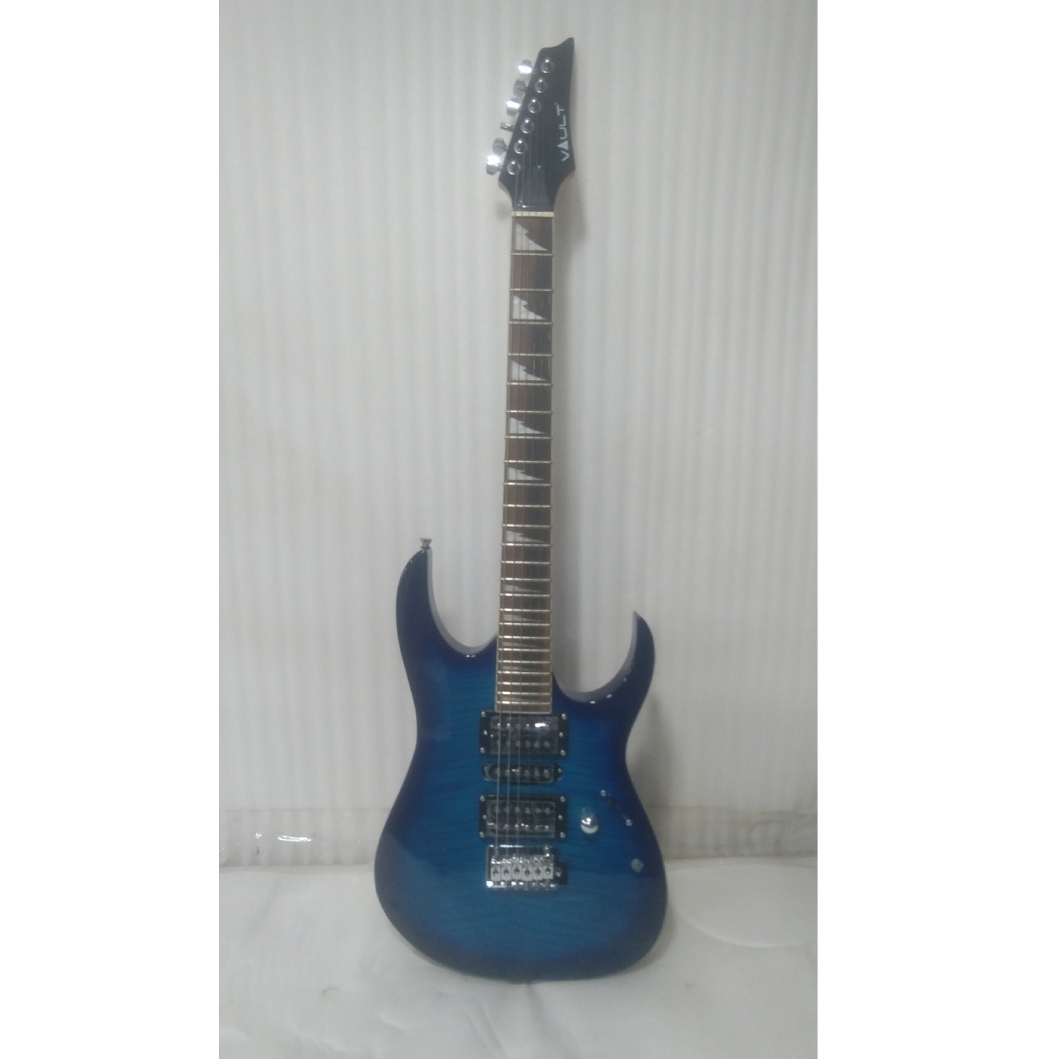 Vault Electric Guitars 2.02E+11 Vault RG1 Soloist Premium Electric Guitar - Open Box B Stock