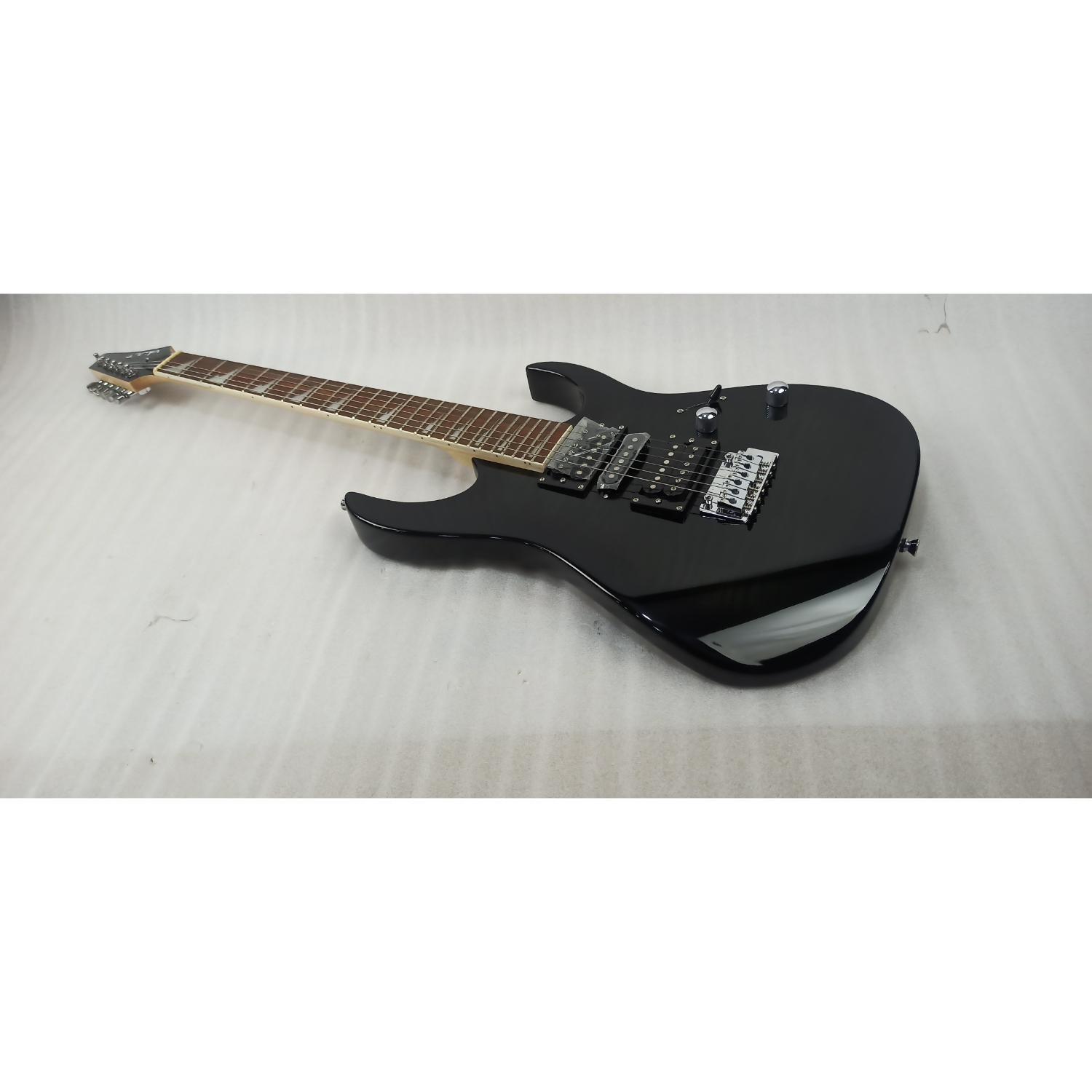 Vault Electric Guitars 2.03E+11 Vault RG1 Soloist Premium Electric Guitar - Open Box
