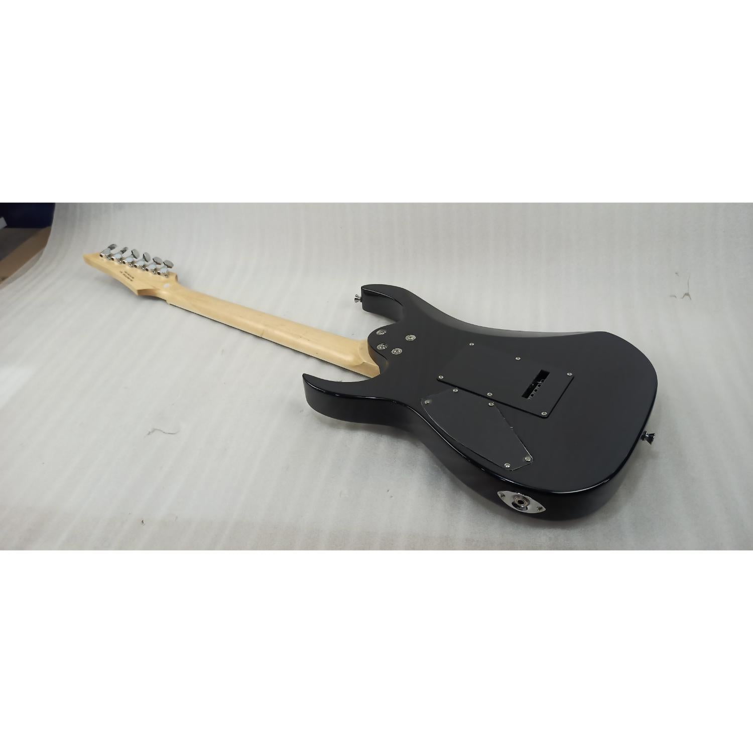 Vault Electric Guitars 2.03E+11 Vault RG1 Soloist Premium Electric Guitar - Open Box