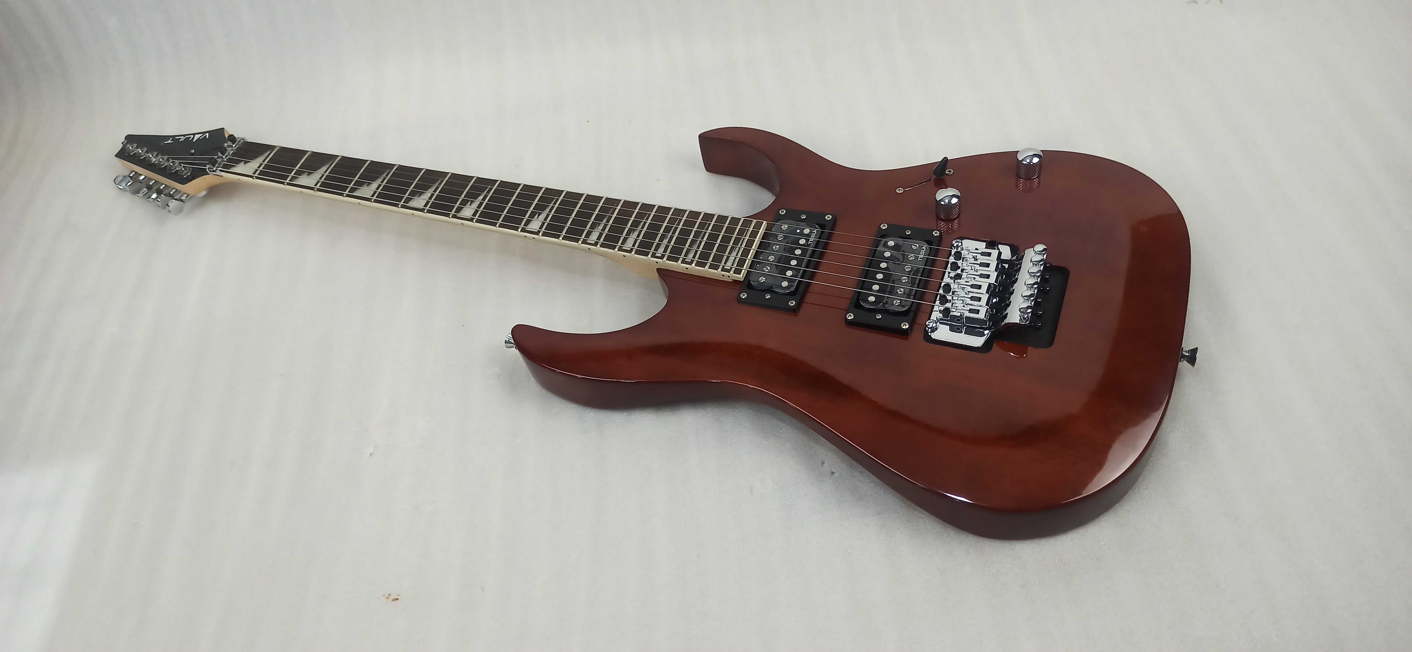 Vault Electric Guitars Vault Performer Pro RG 6 String Electric Guitar - High Gloss Solid Mahogany - Open Box #barcode_202401029782