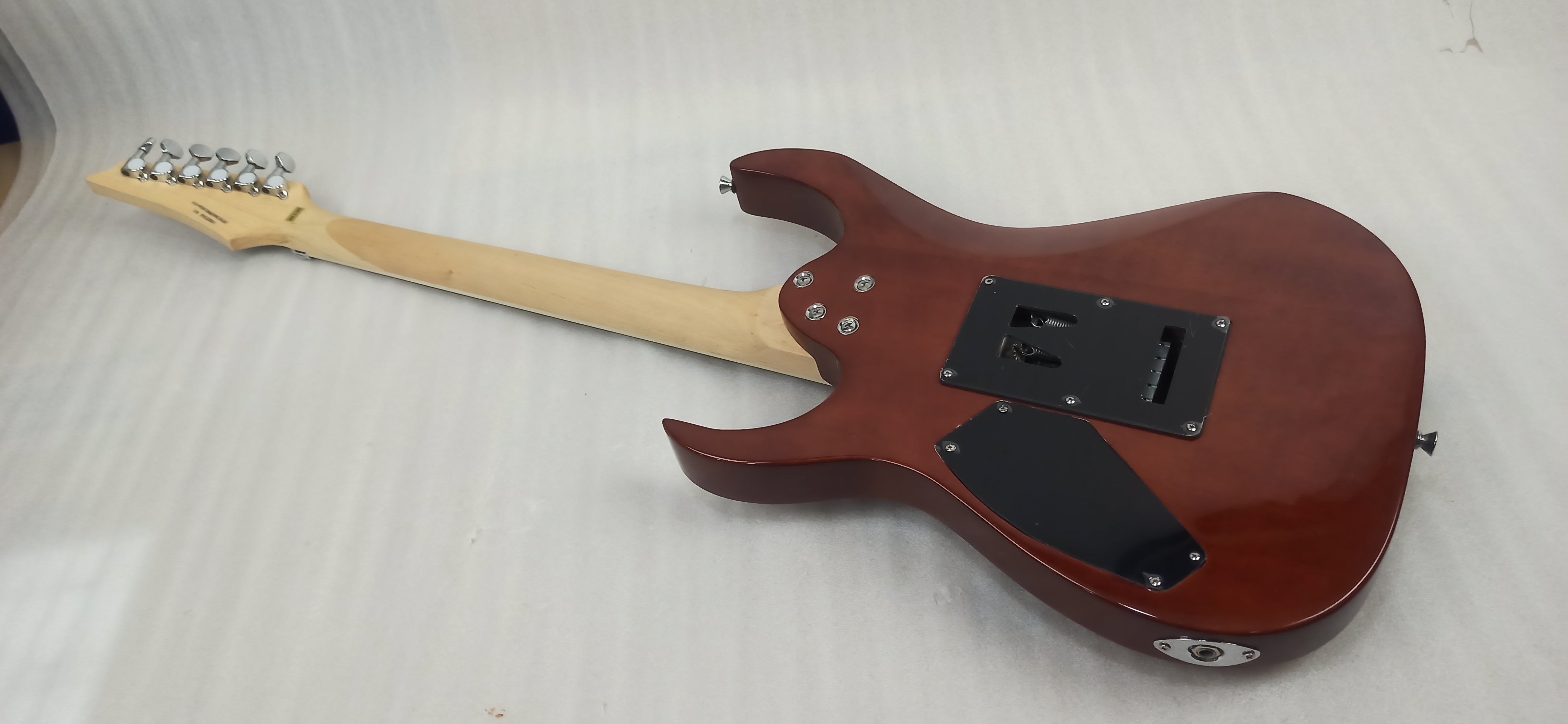 Vault Electric Guitars Vault Performer Pro RG 6 String Electric Guitar - High Gloss Solid Mahogany - Open Box #barcode_202401029782