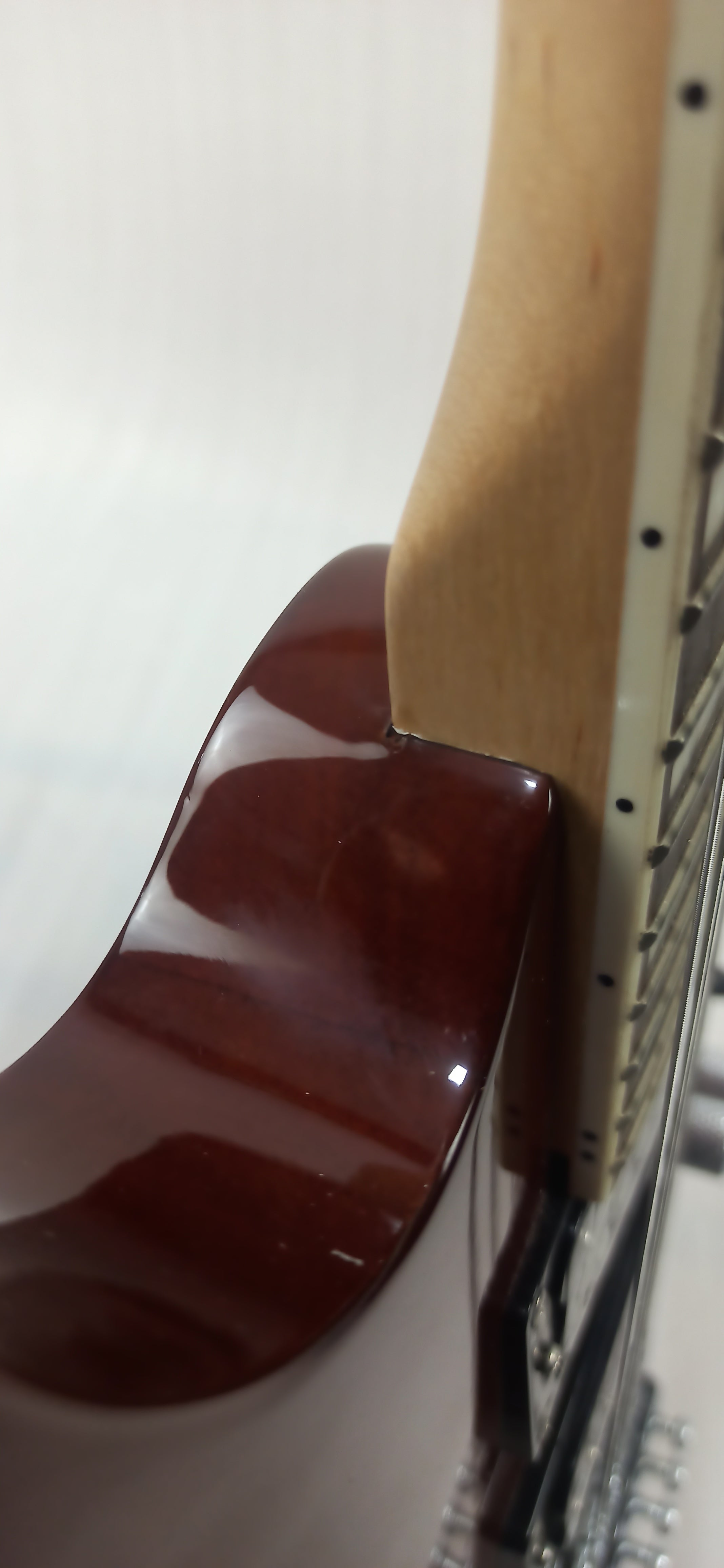 Vault Electric Guitars Vault Performer Pro RG 6 String Electric Guitar - High Gloss Solid Mahogany - Open Box #barcode_202401029782
