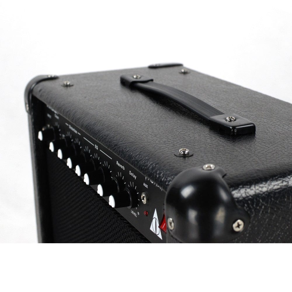 vault guitar combo amplifiers vault frenzy 20 watt guitar combo amplifier with analog distortion, reverb & delay all playable together