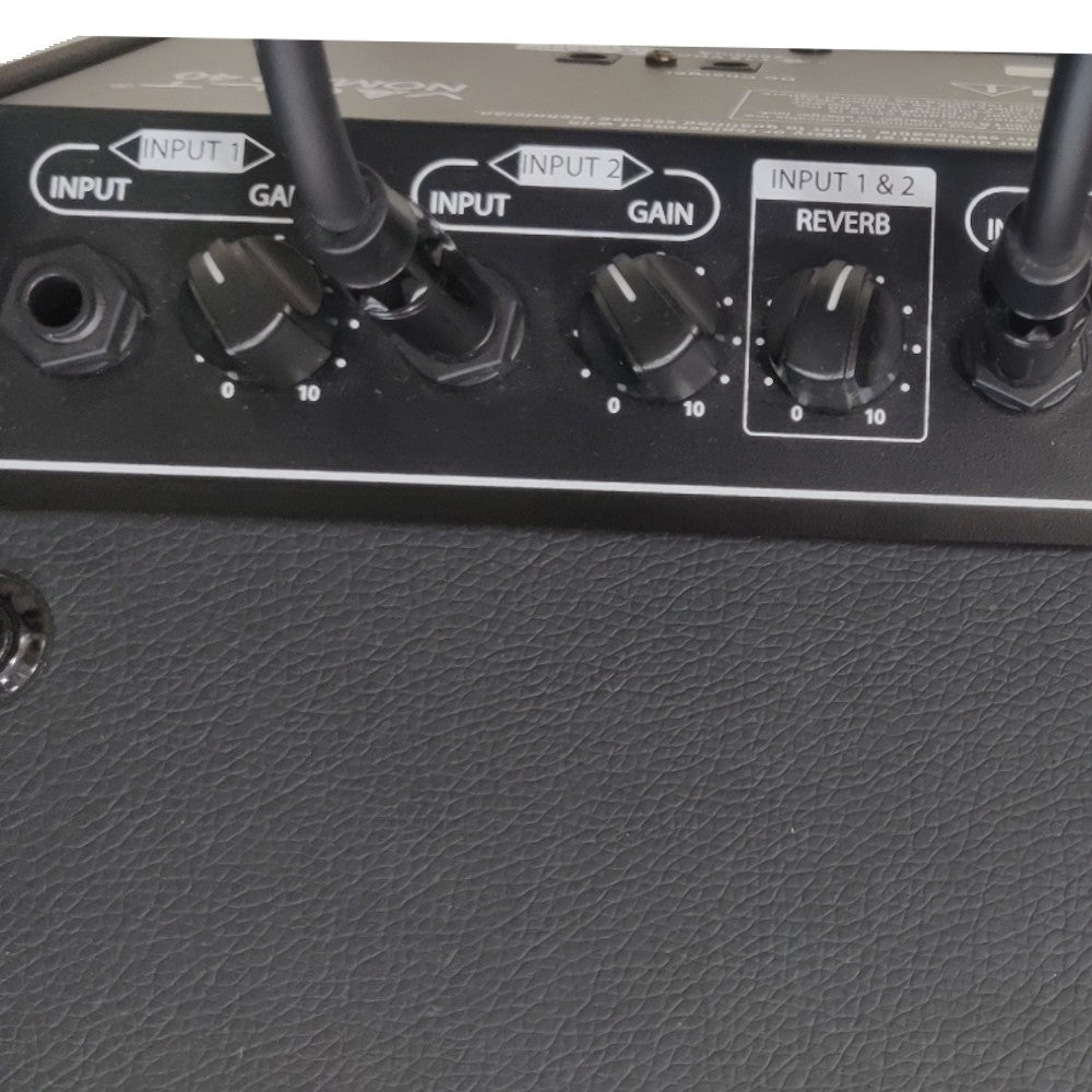 Vault Guitar Combo Amplifiers Vault Nomad 40 Forty-Watt Battery Powered Portable 3-Channel Multi Instrument and Vocals Amplifier